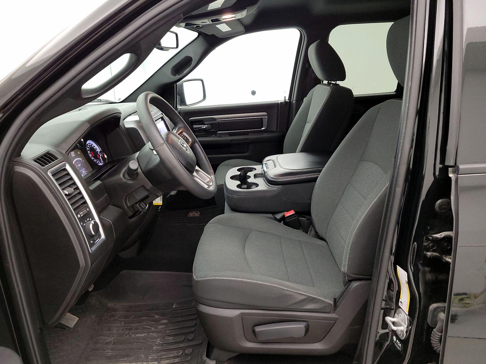 Thumbnail: 2022 RAM 1500 Classic - 11