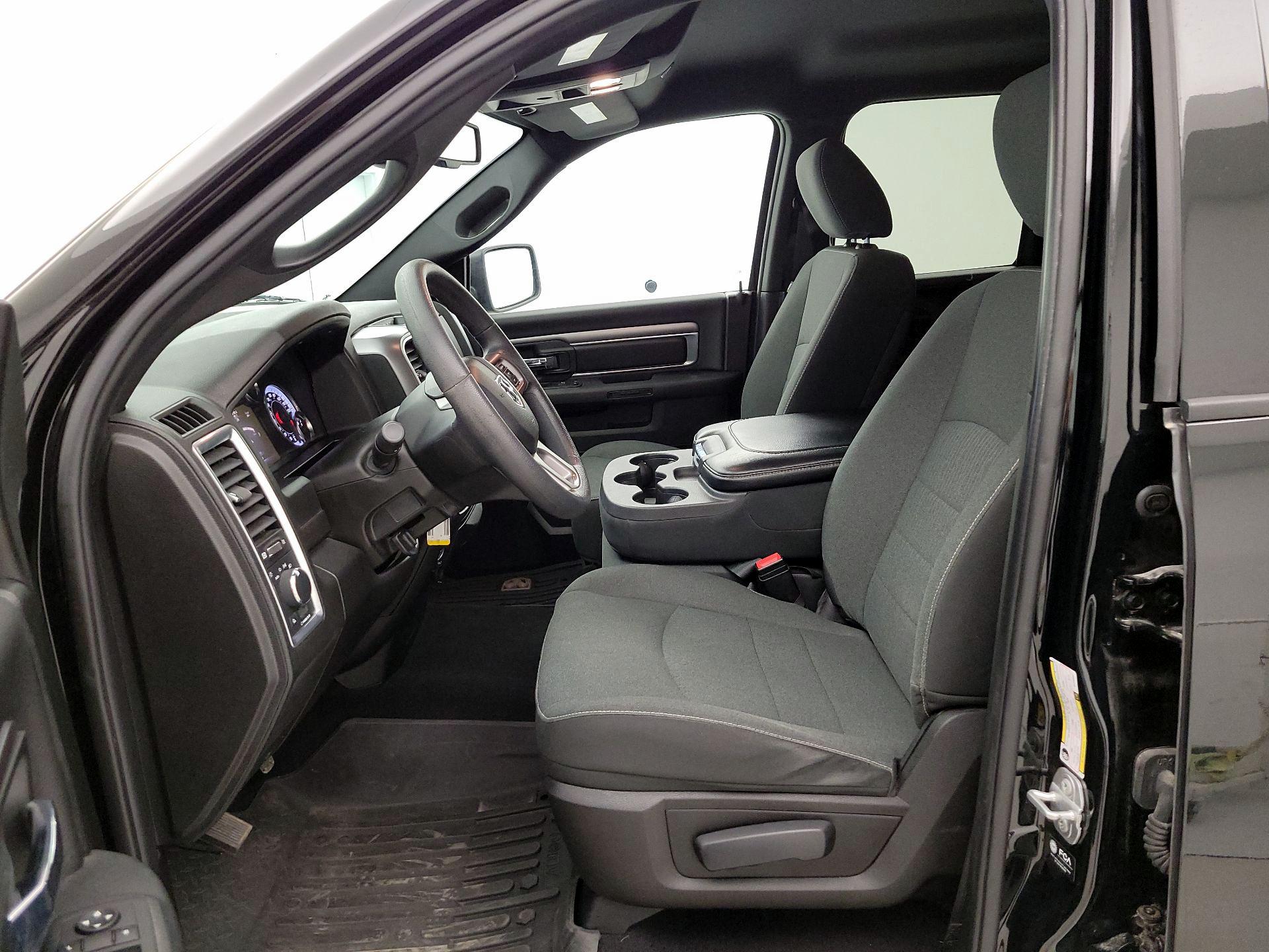 Thumbnail: 2022 RAM 1500 Classic - 18