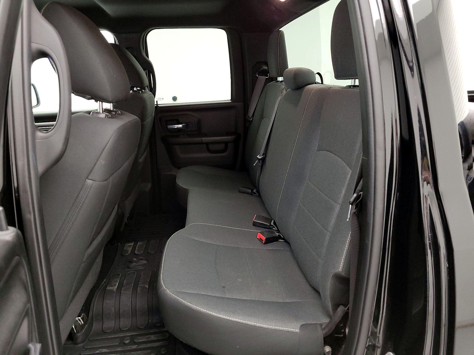 Thumbnail: 2022 RAM 1500 Classic - 19