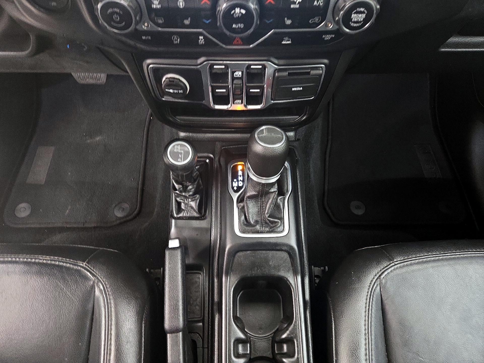 Thumbnail: 2023 Jeep Gladiator - 18