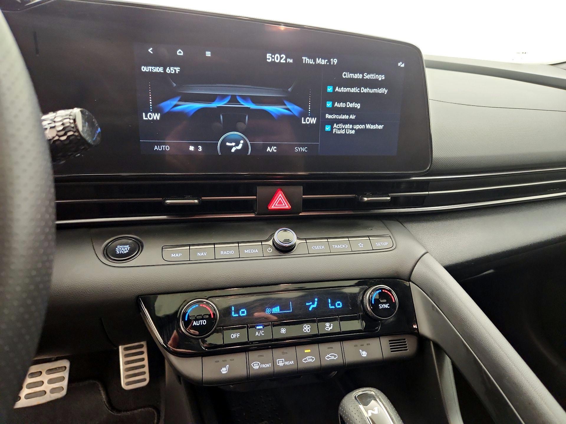 Thumbnail: 2023 Hyundai Elantra - 17