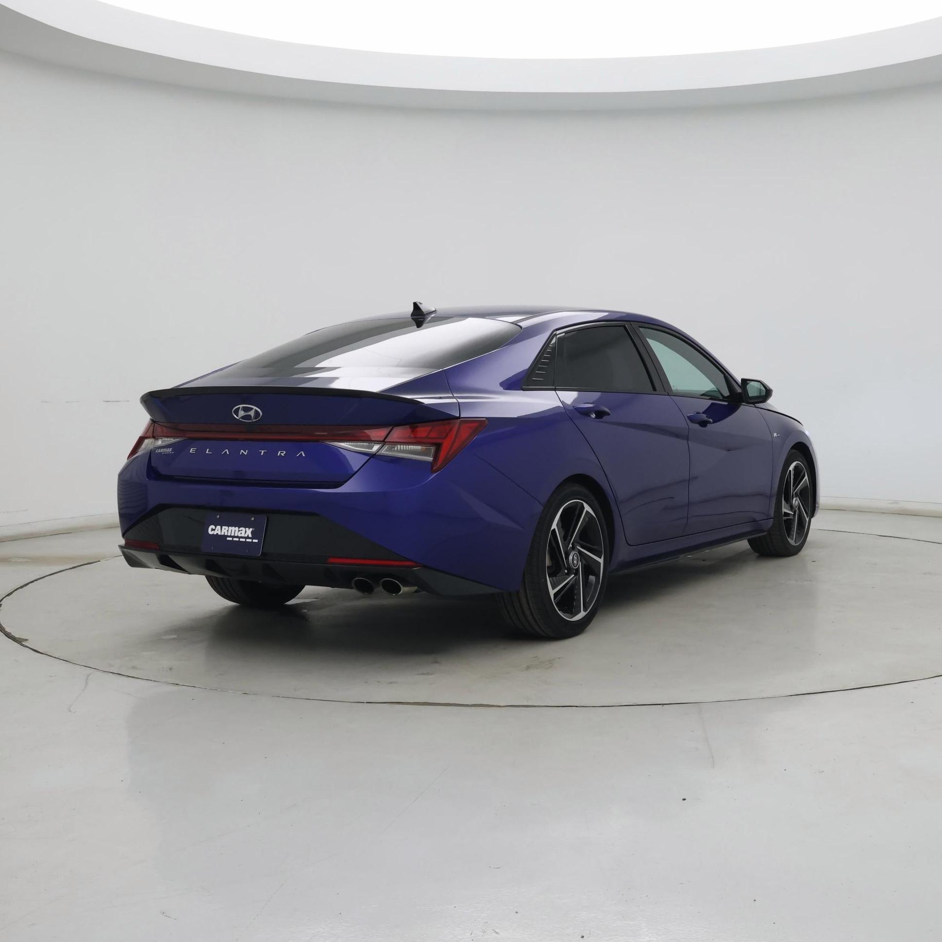 Thumbnail: 2023 Hyundai Elantra - 8