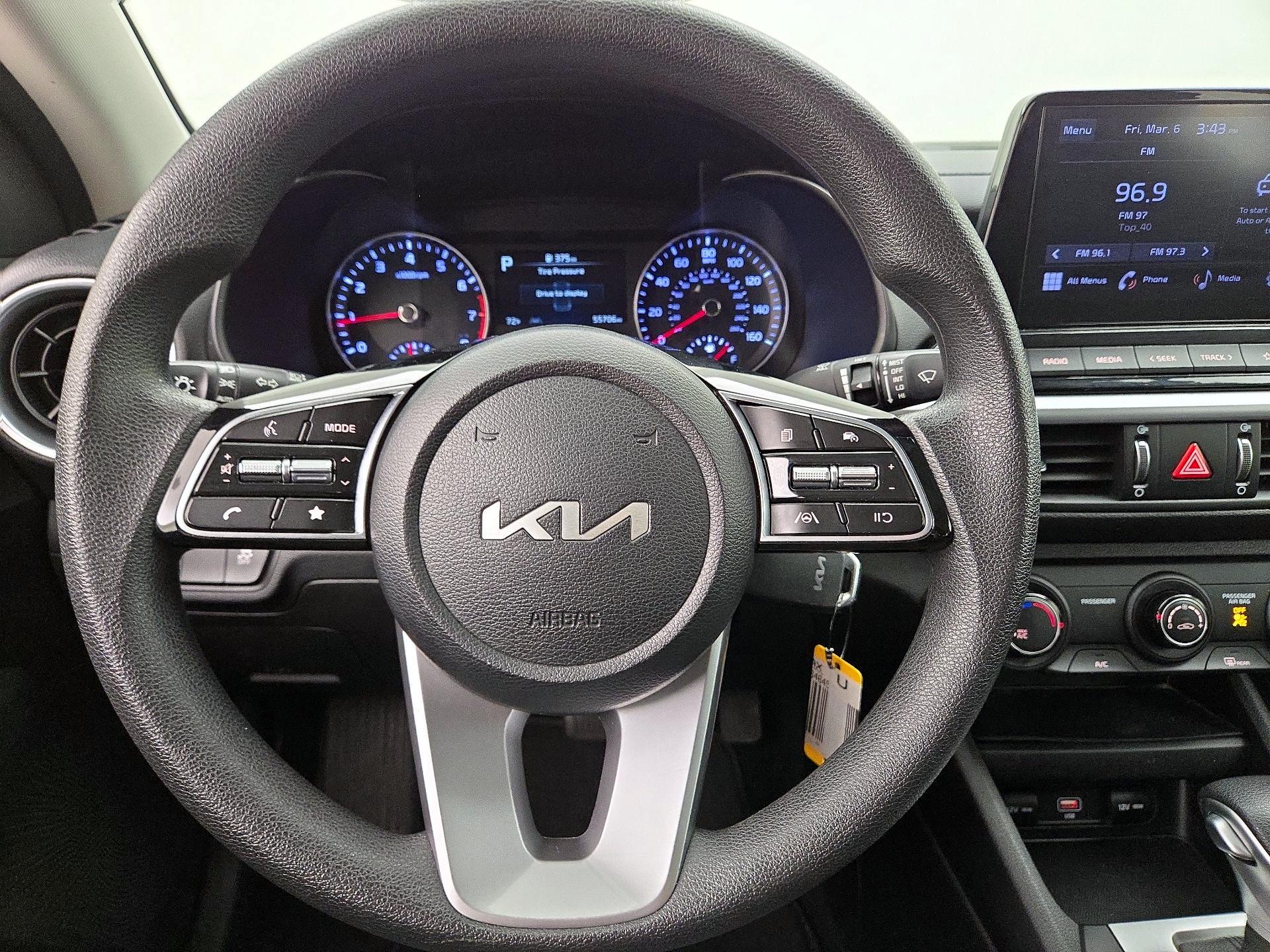 Thumbnail: 2023 Kia Forte - 10