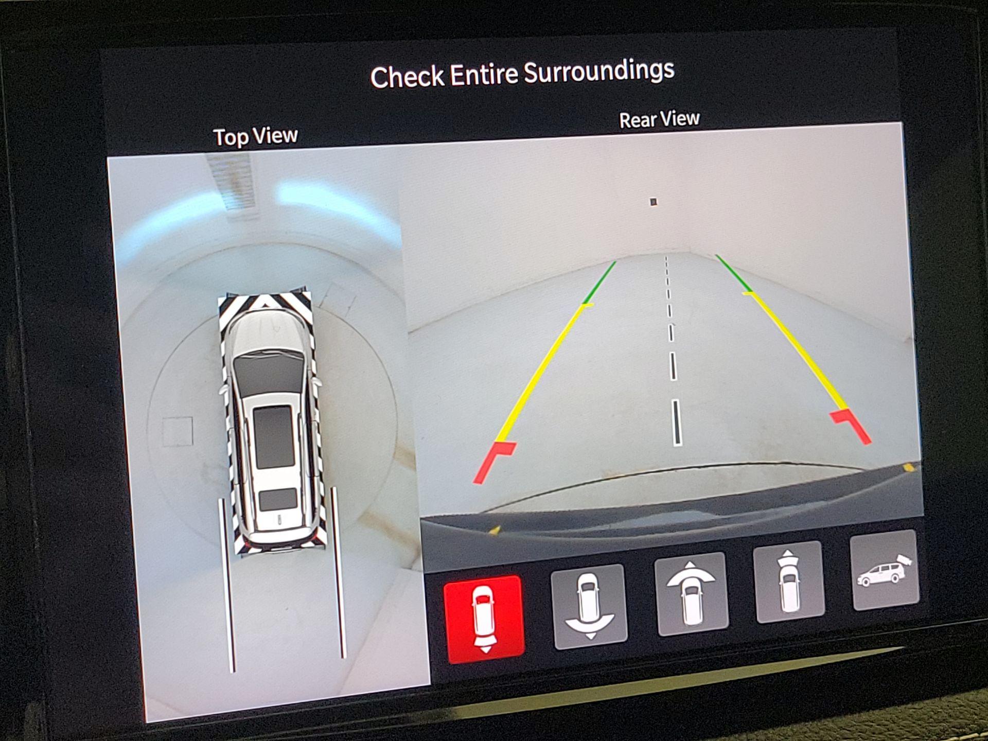 Thumbnail: 2023 Chrysler Pacifica - 14