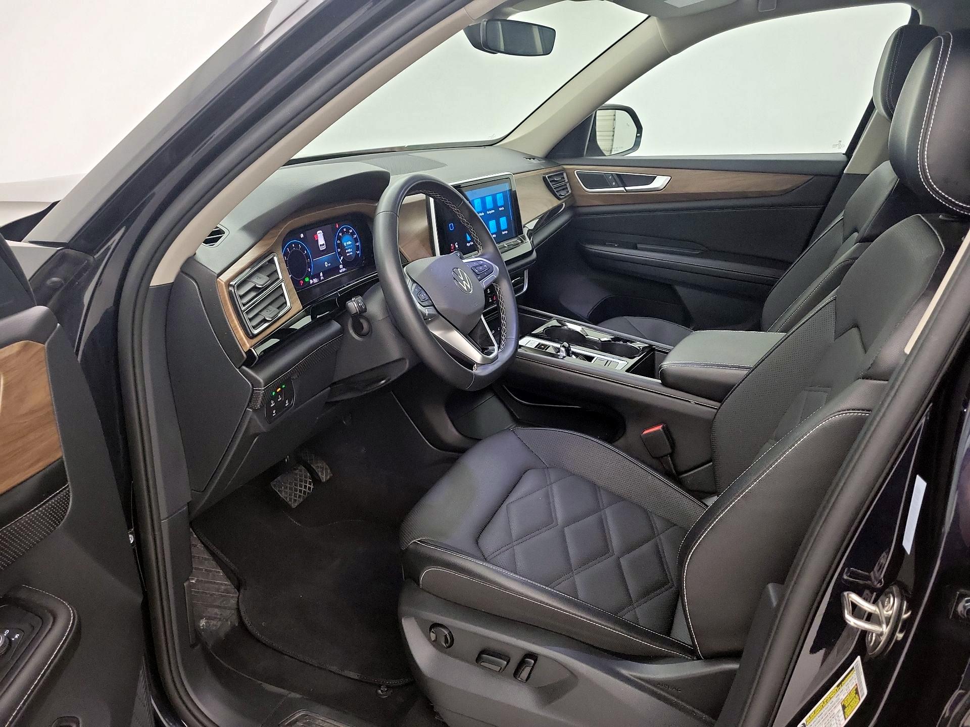 Thumbnail: 2024 Volkswagen Atlas - 9