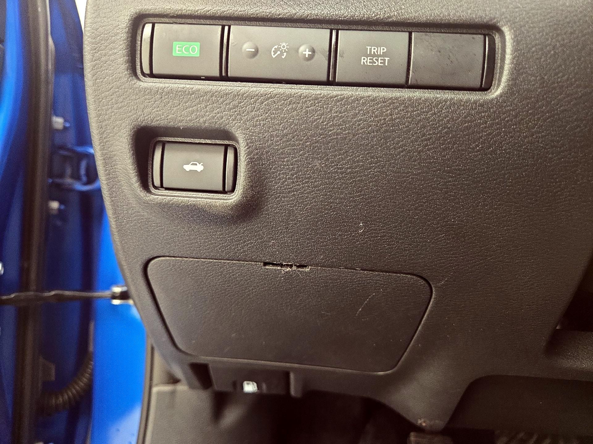 Thumbnail: 2023 Nissan Sentra - 13