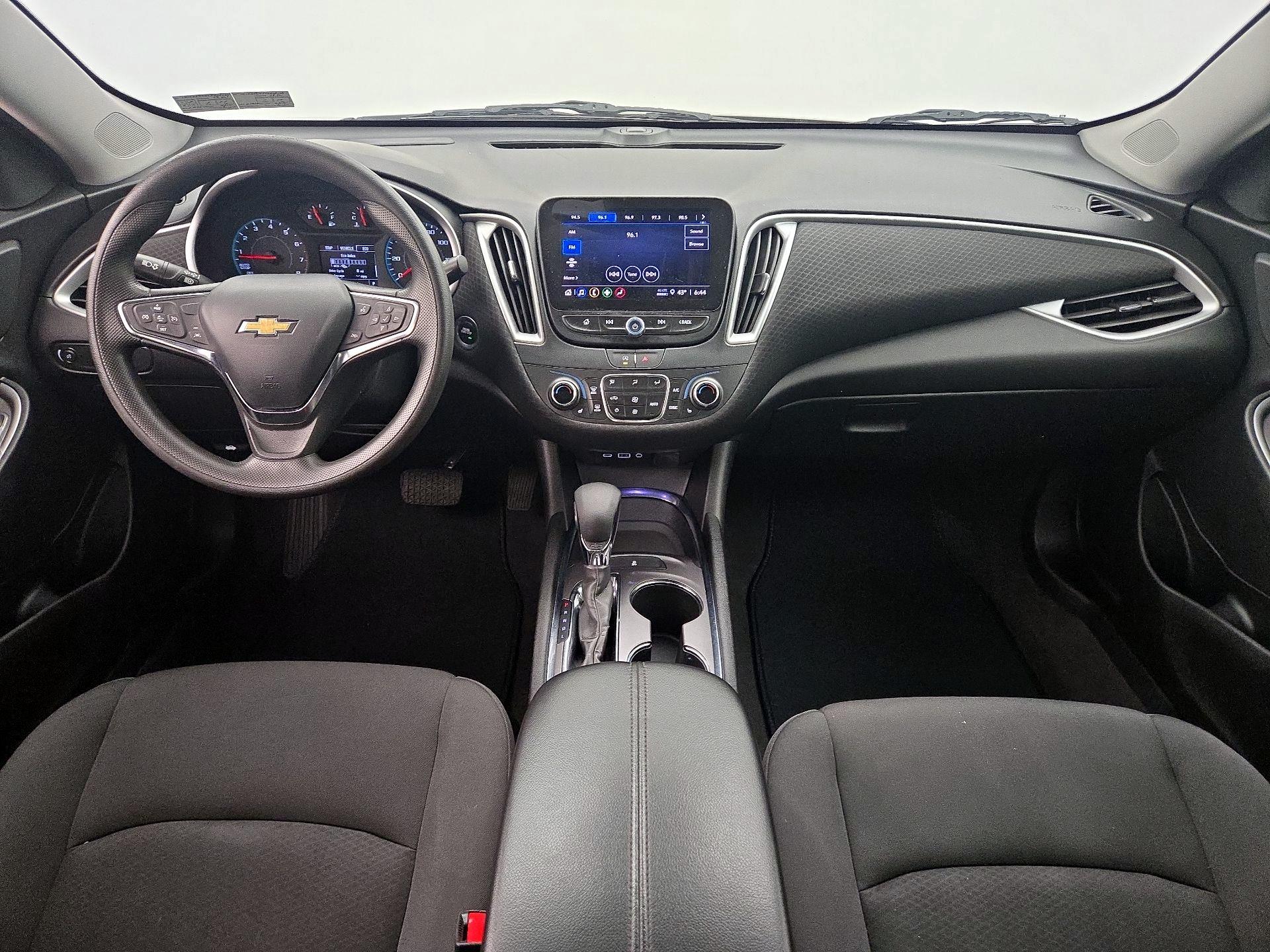 Thumbnail: 2023 Chevrolet Malibu - 9