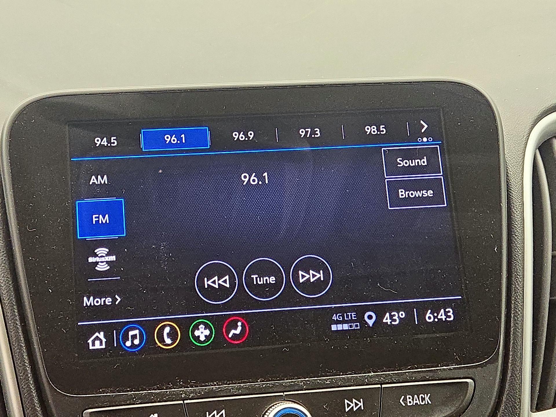 Thumbnail: 2023 Chevrolet Malibu - 15