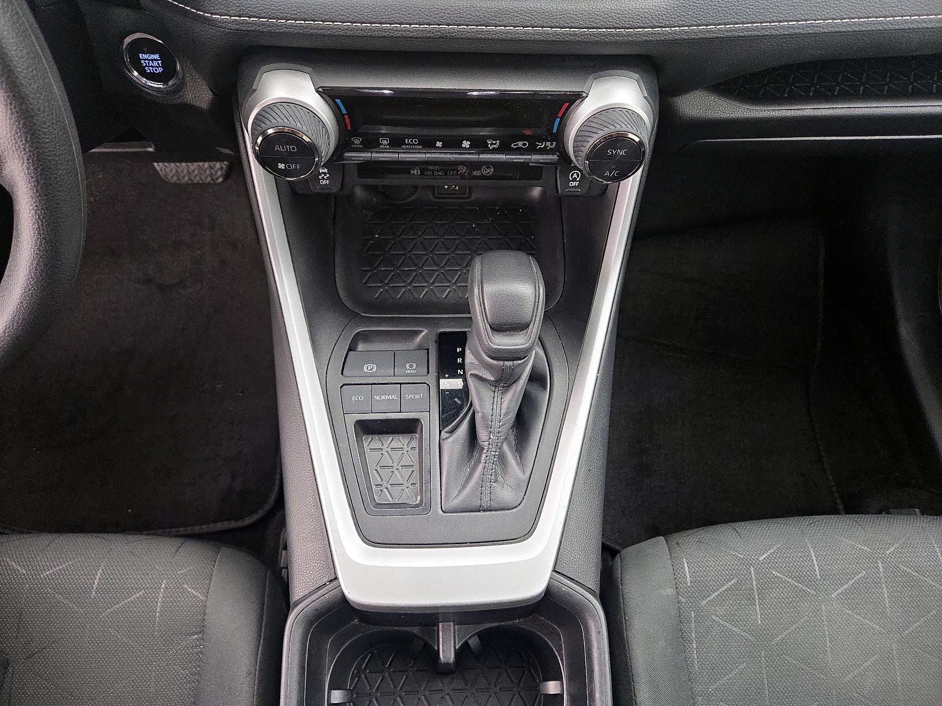 Thumbnail: 2024 Toyota RAV4 - 17