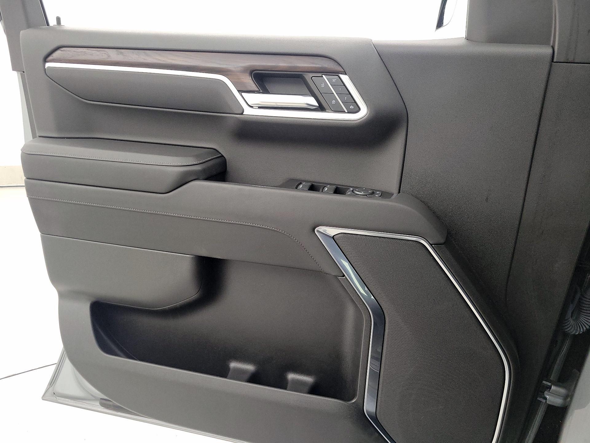 Thumbnail: 2023 GMC Sierra 1500 - 12