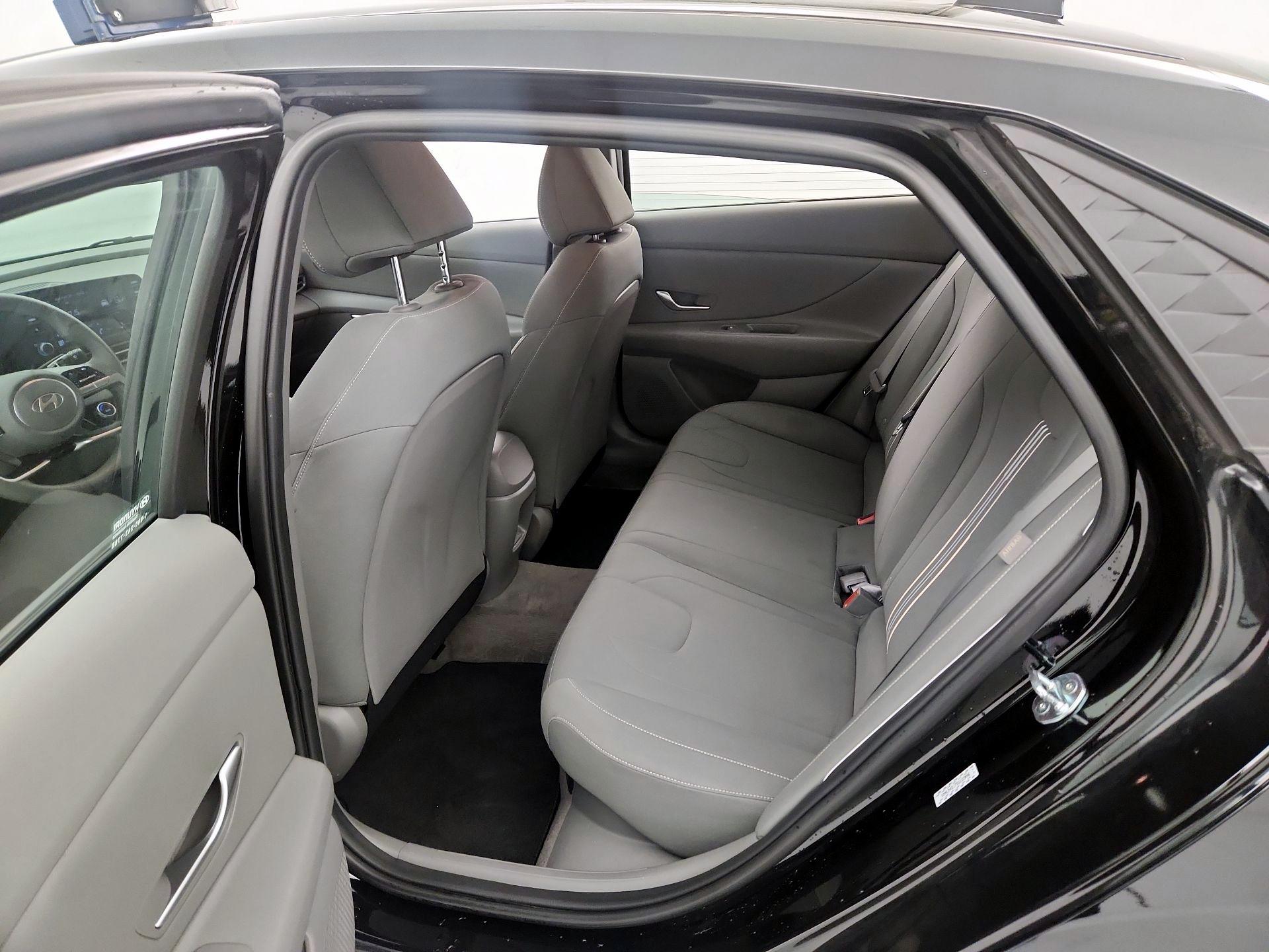 Thumbnail: 2025 Hyundai Elantra - 19