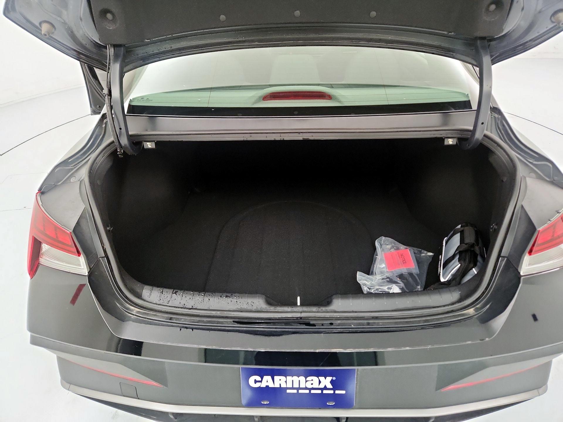 Thumbnail: 2025 Hyundai Elantra - 20