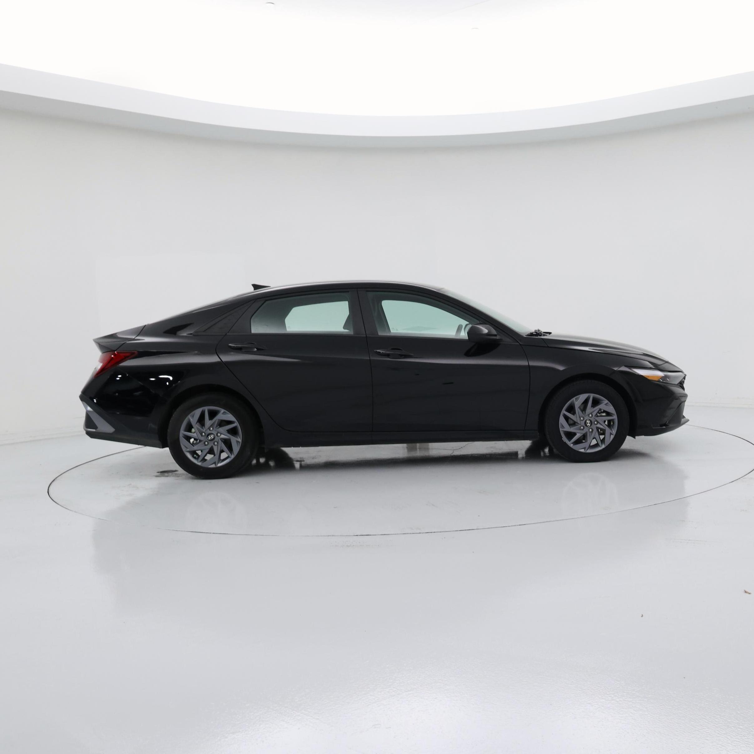 Thumbnail: 2025 Hyundai Elantra - 7