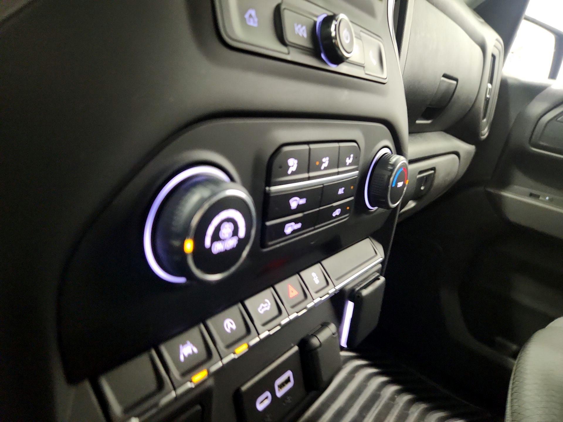 Thumbnail: 2022 Chevrolet Silverado 1500 - 16