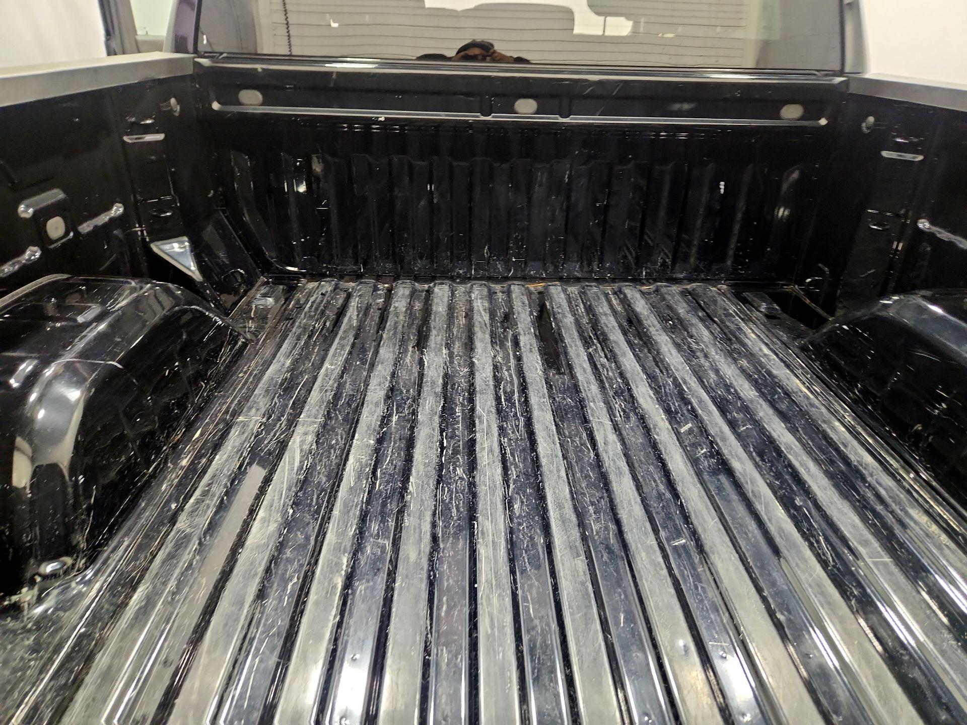 Thumbnail: 2022 Chevrolet Silverado 1500 - 20