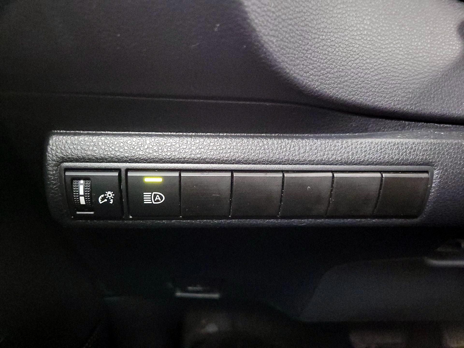 Thumbnail: 2023 Toyota Corolla - 13