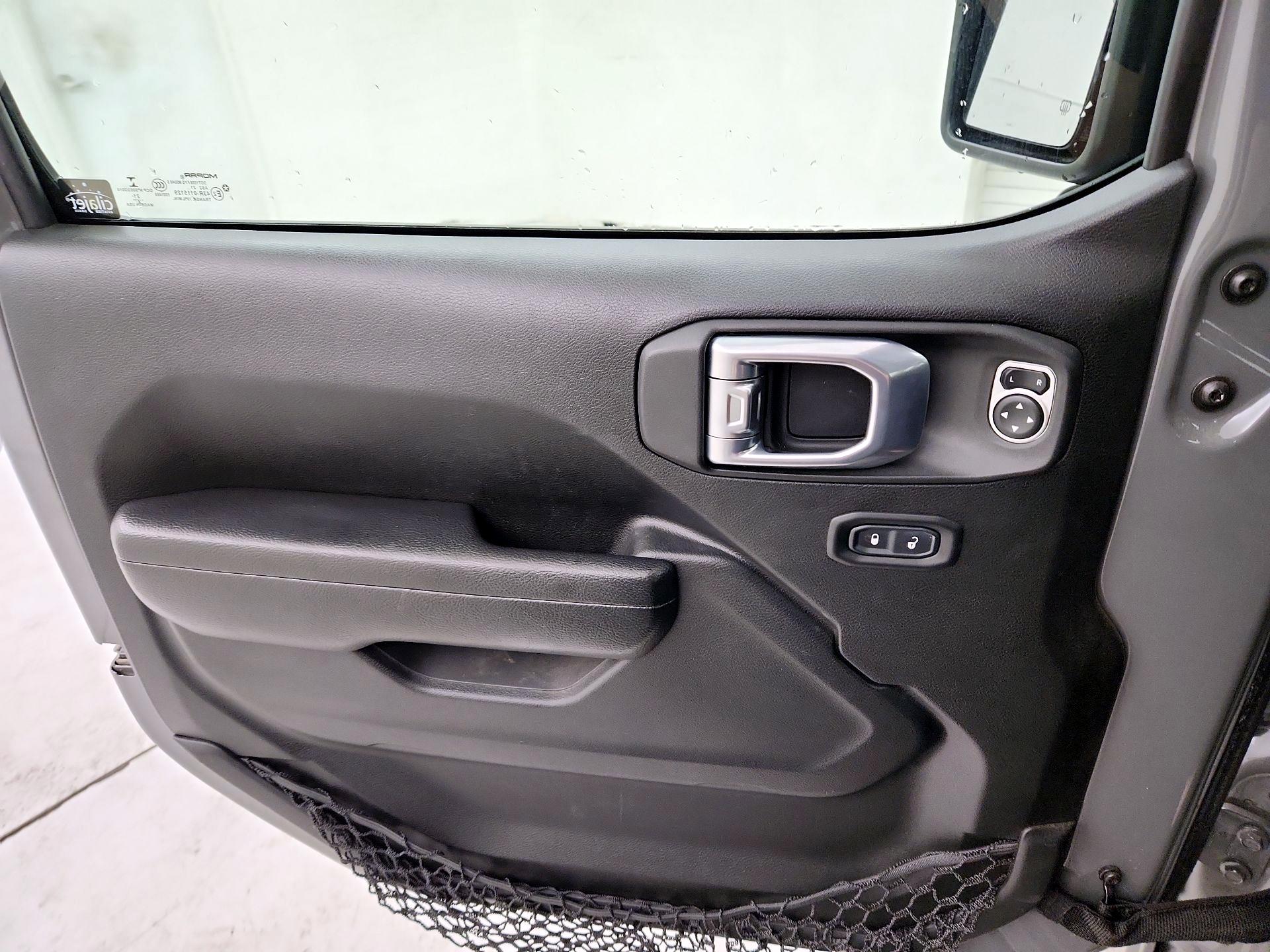 Thumbnail: 2021 Jeep Wrangler - 12