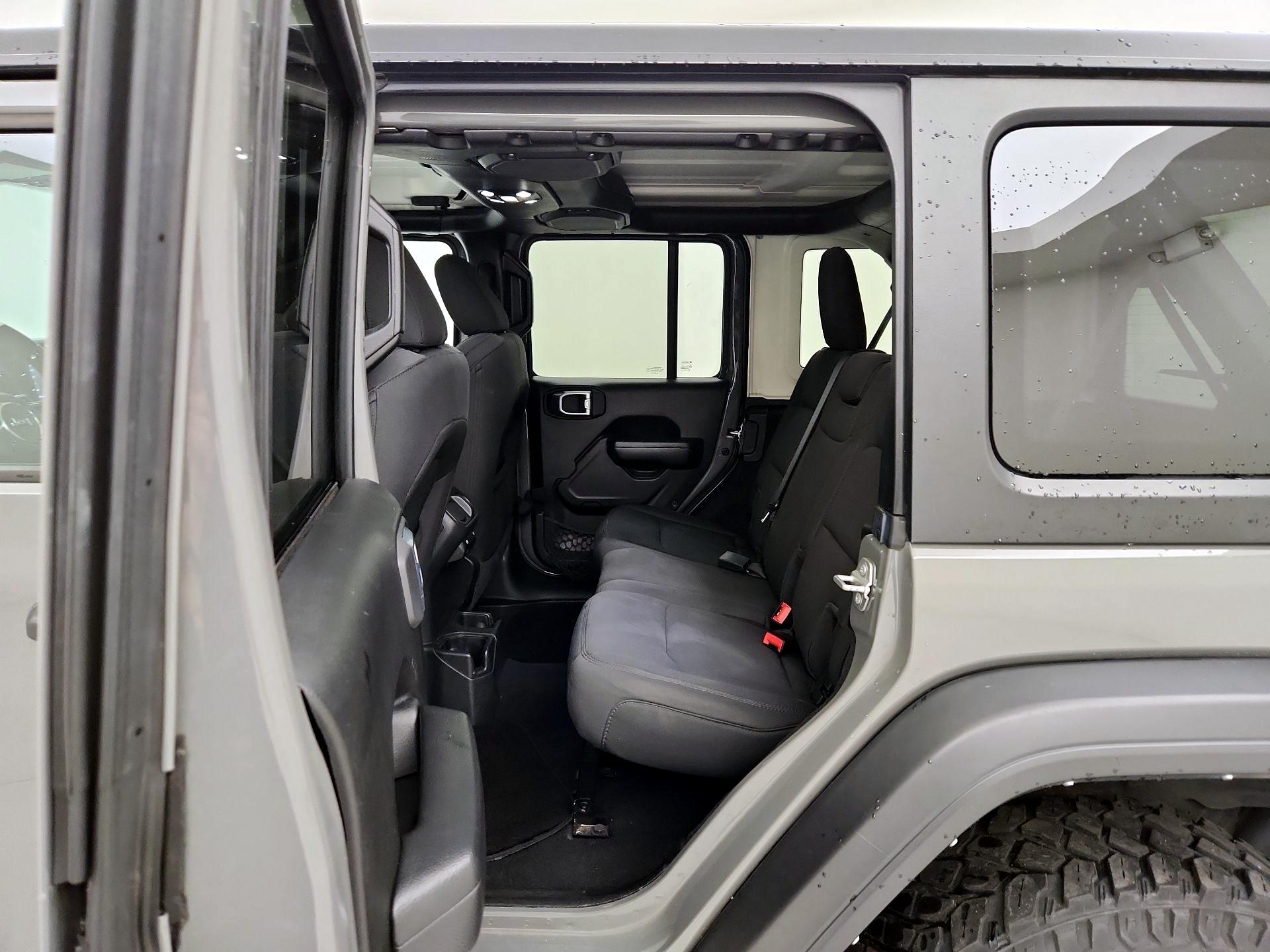 Thumbnail: 2021 Jeep Wrangler - 19