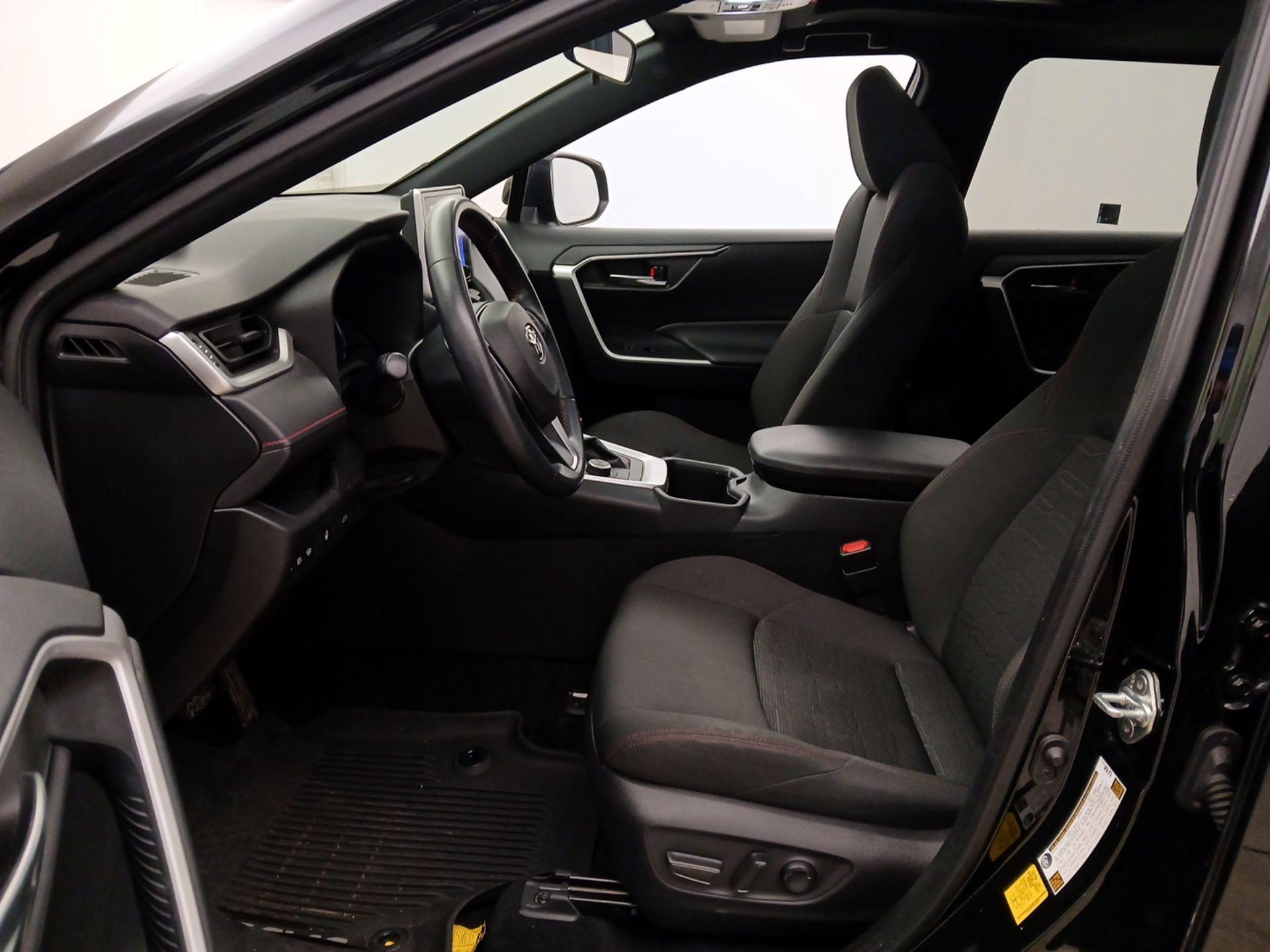 Thumbnail: 2023 Toyota RAV4 - 11