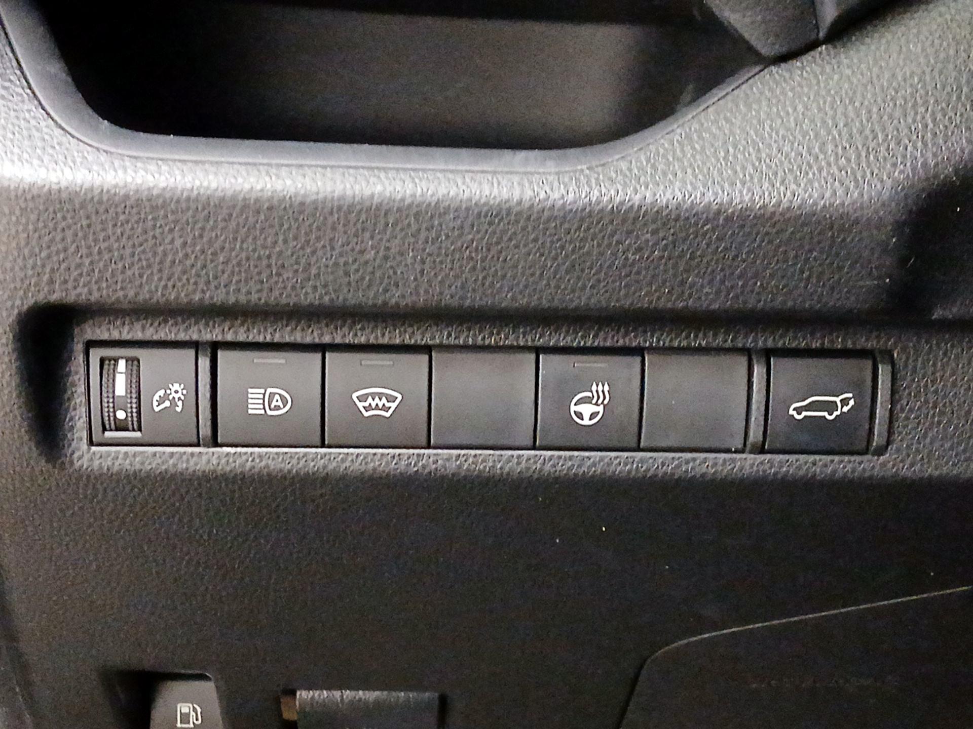 Thumbnail: 2023 Toyota RAV4 - 13