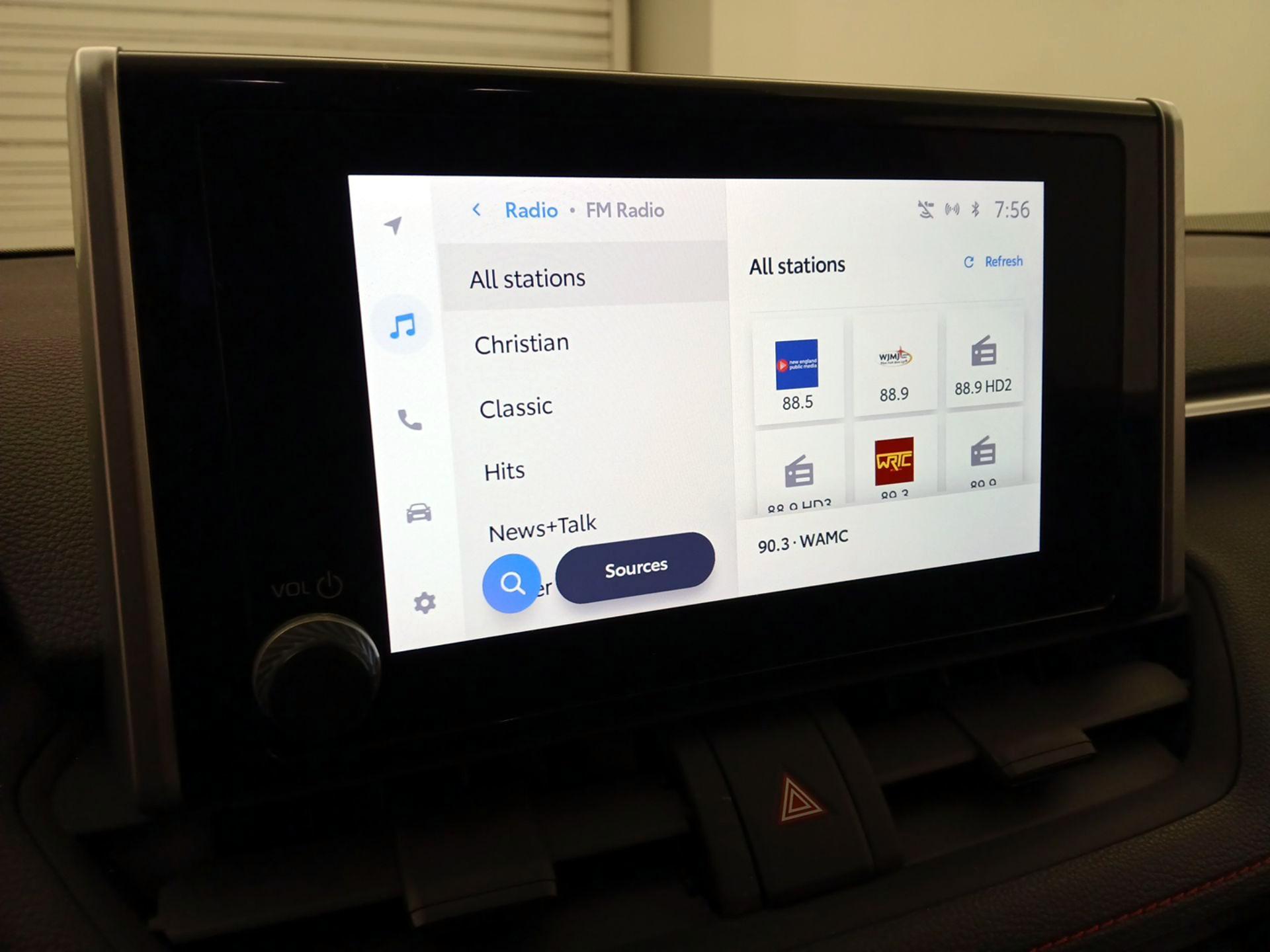 Thumbnail: 2023 Toyota RAV4 - 15