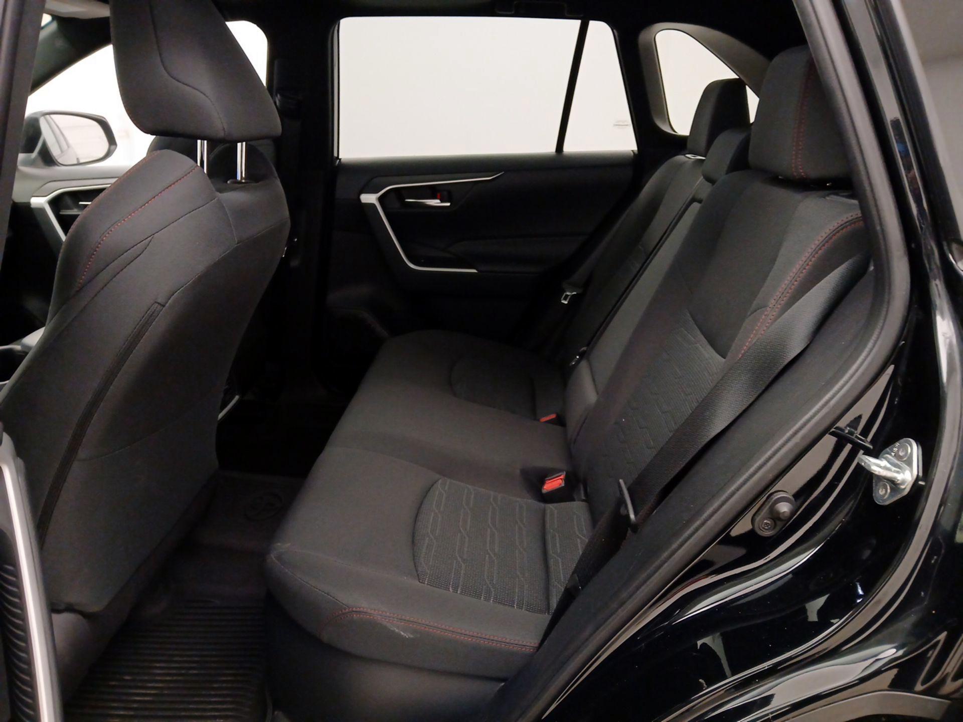 Thumbnail: 2023 Toyota RAV4 - 20