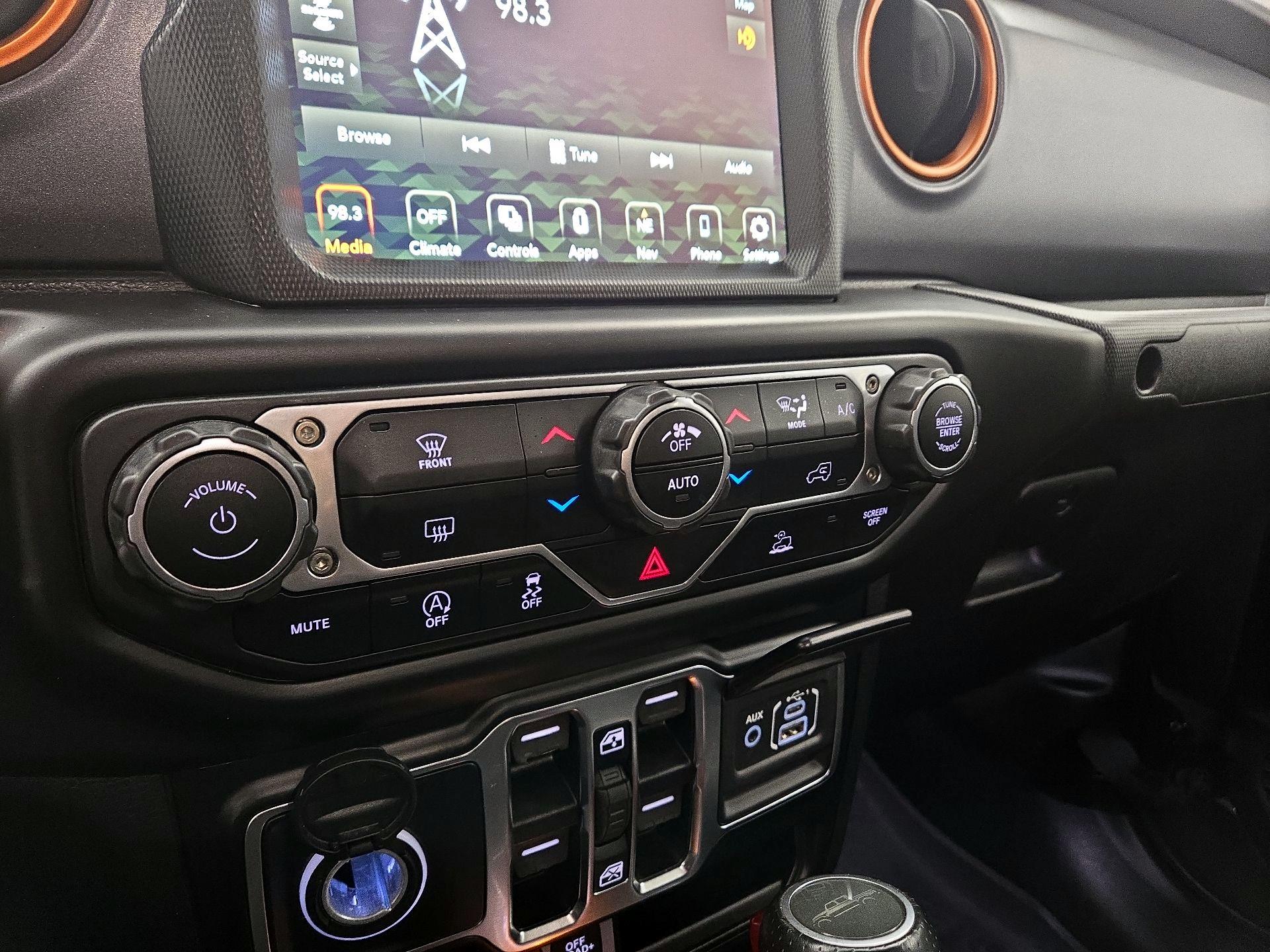 Thumbnail: 2022 Jeep Gladiator - 16