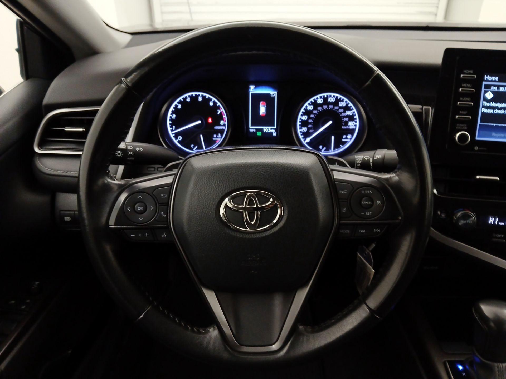 Thumbnail: 2023 Toyota Camry - 10