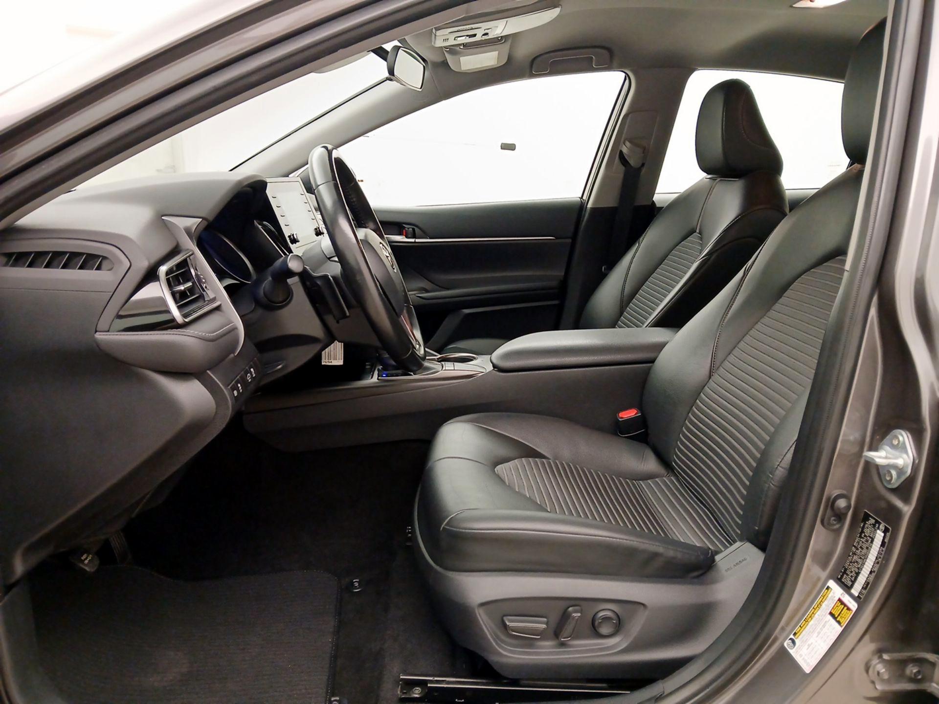 Thumbnail: 2023 Toyota Camry - 11