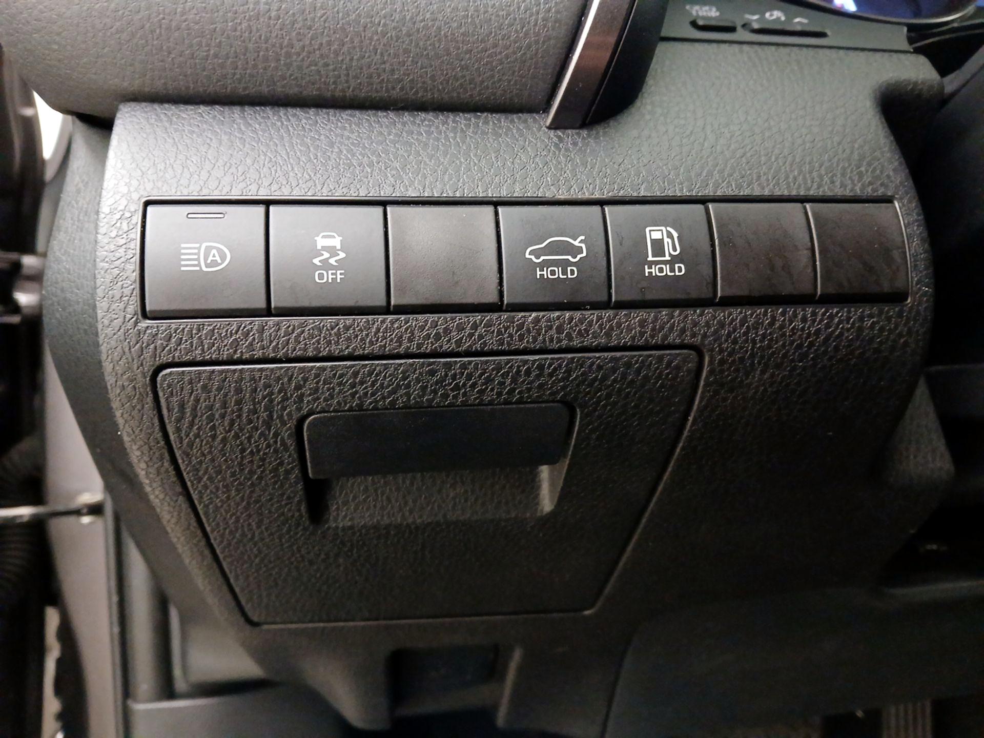 Thumbnail: 2023 Toyota Camry - 13