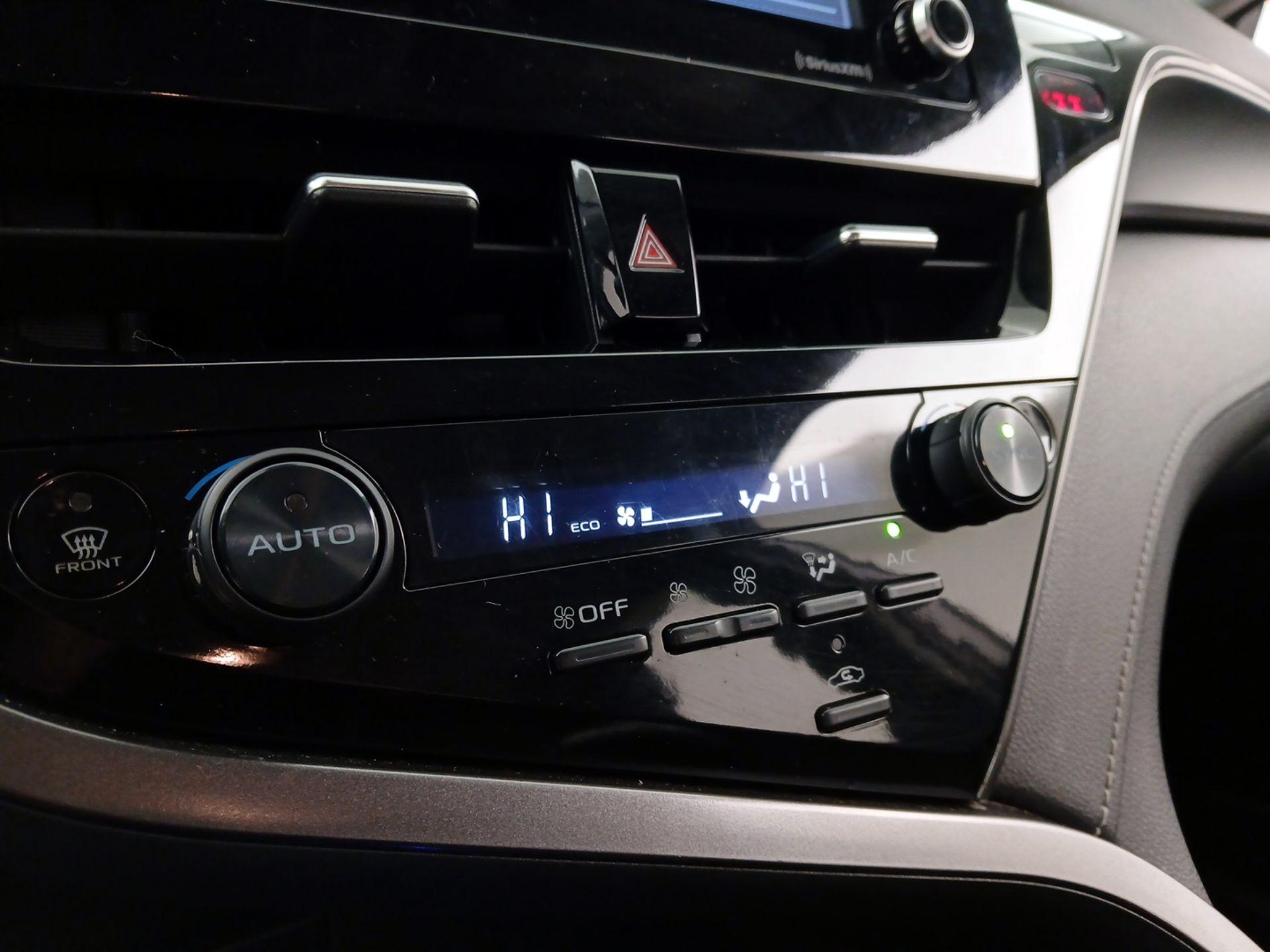 Thumbnail: 2023 Toyota Camry - 16