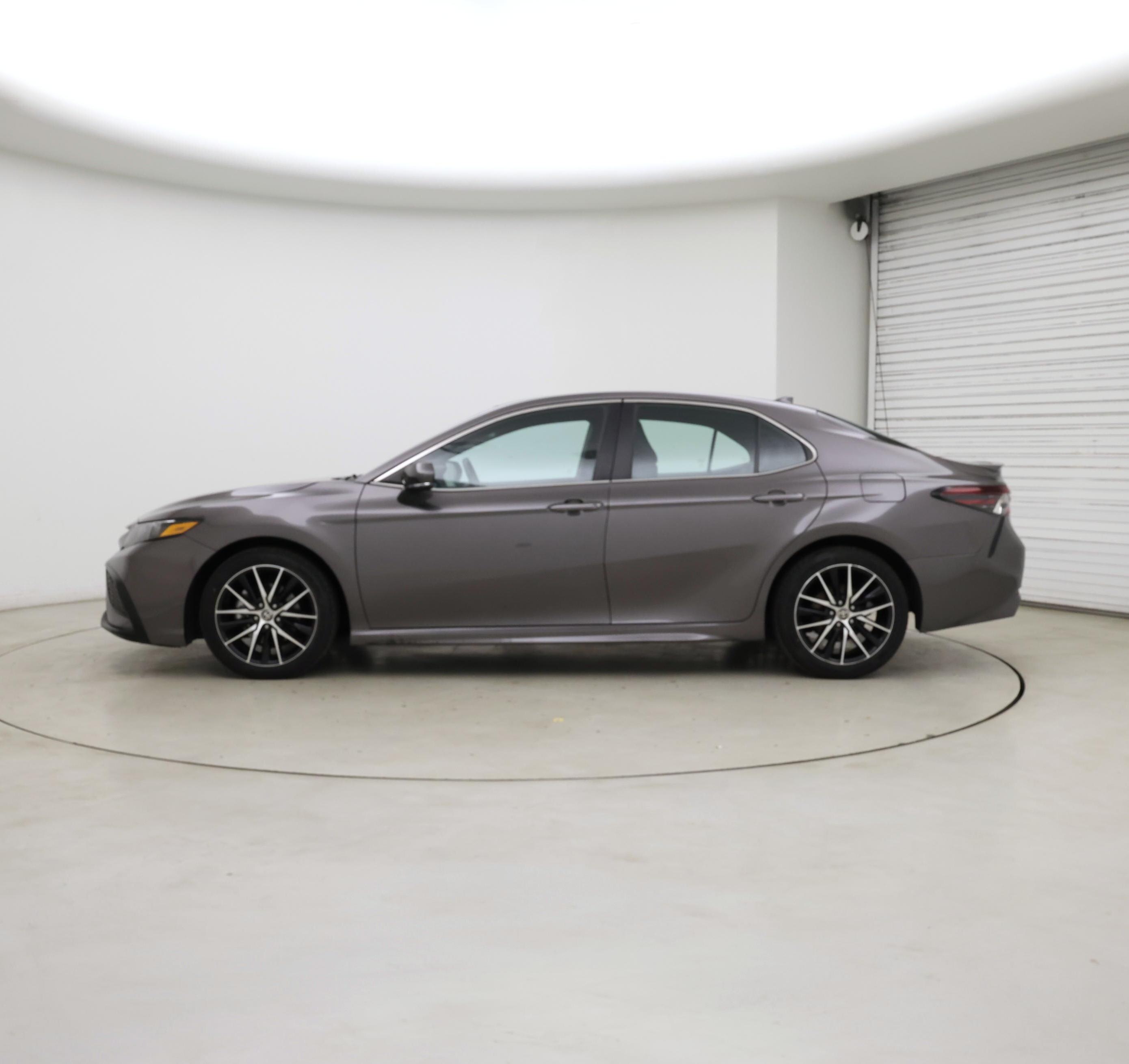 Thumbnail: 2023 Toyota Camry - 3