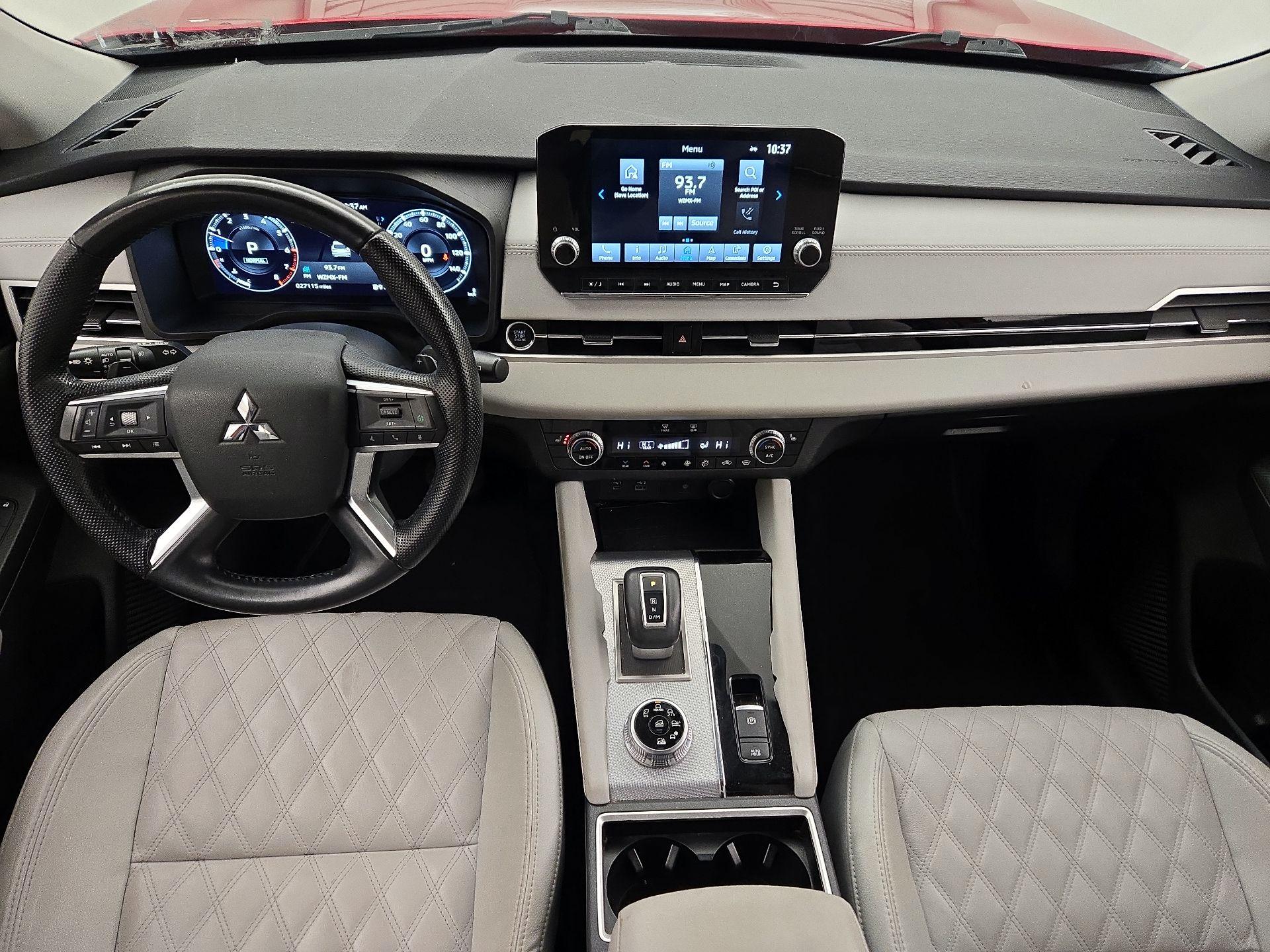 Thumbnail: 2022 Mitsubishi Outlander - 9