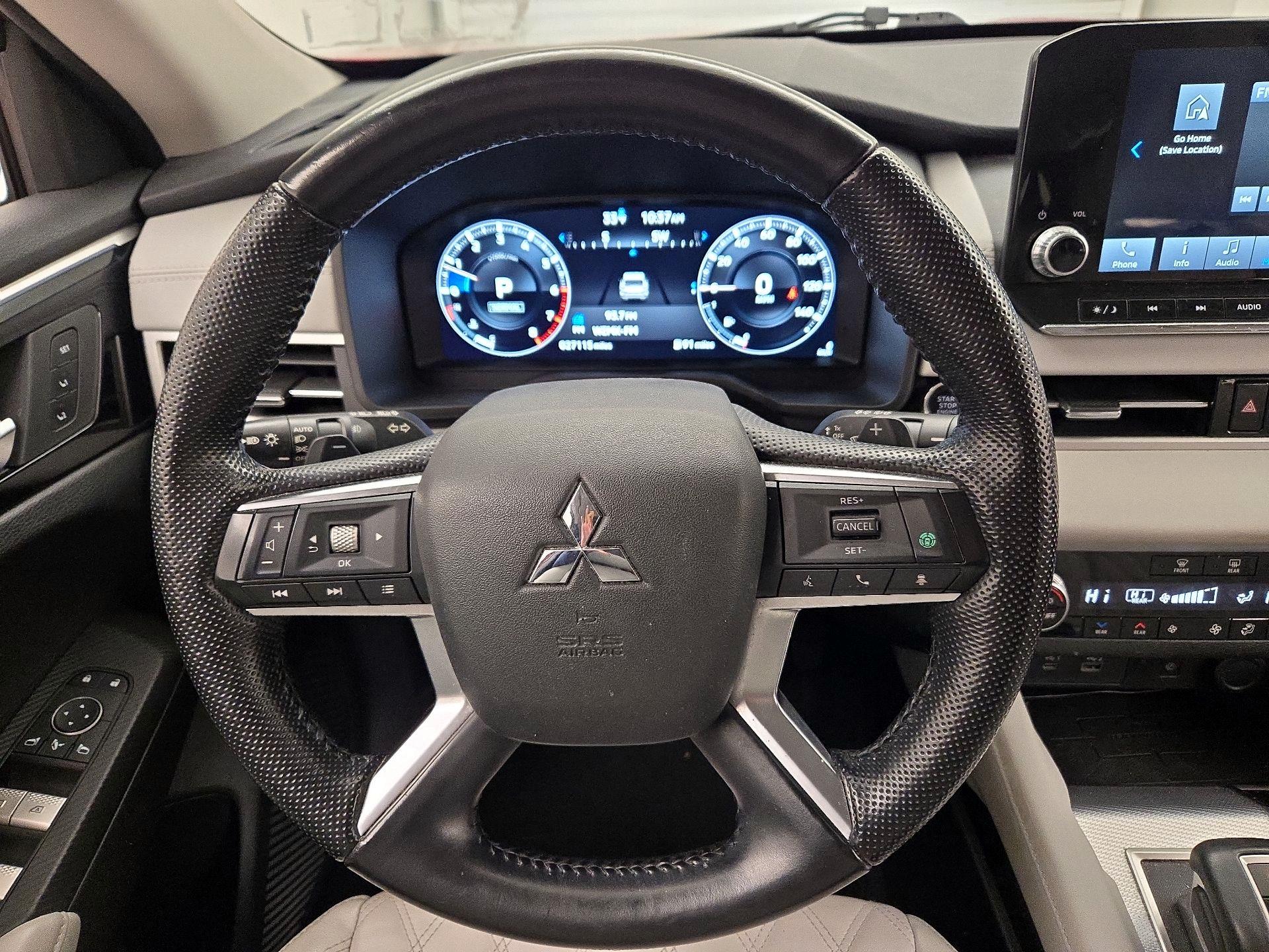 Thumbnail: 2022 Mitsubishi Outlander - 10