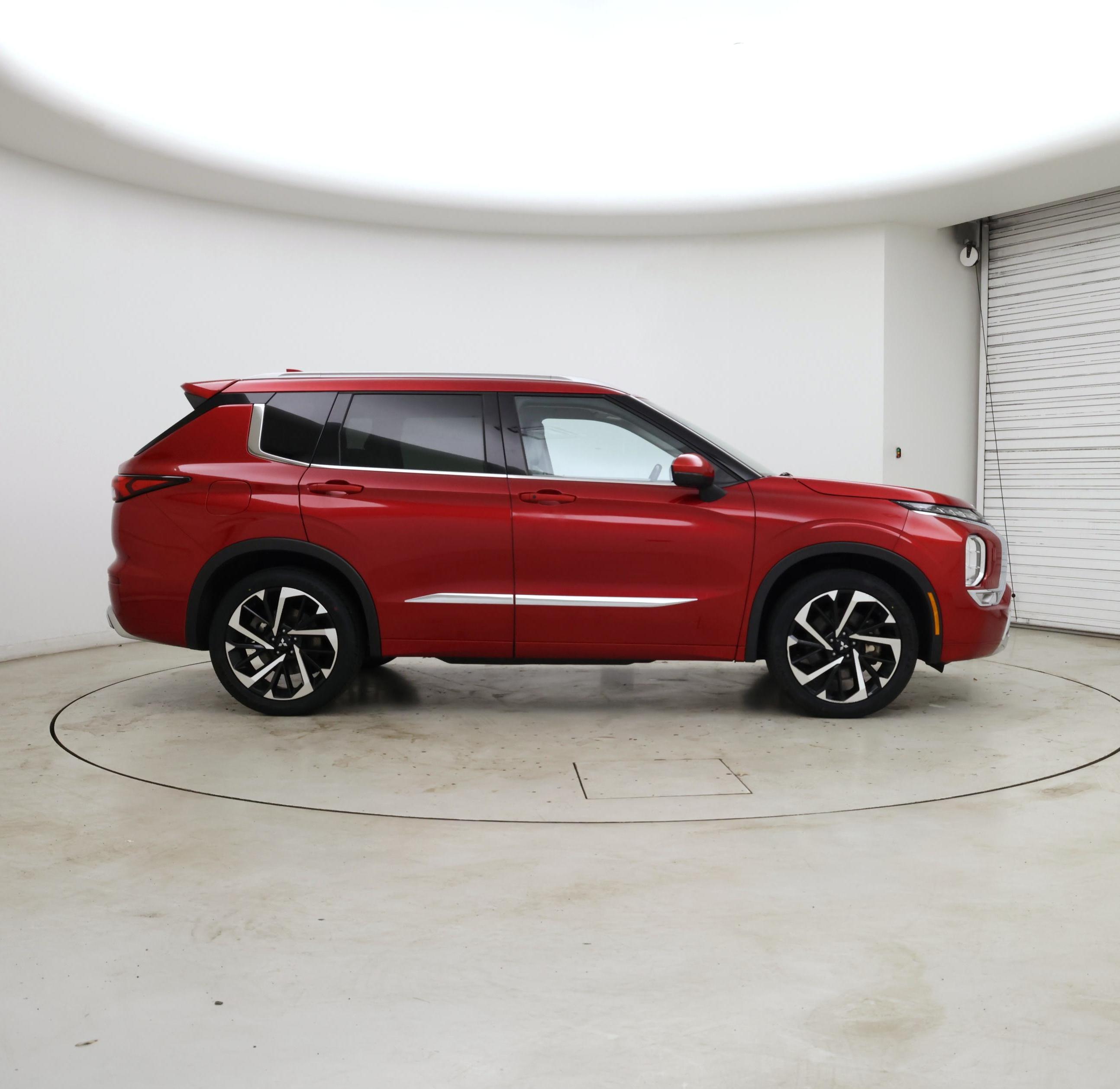 Thumbnail: 2022 Mitsubishi Outlander - 7