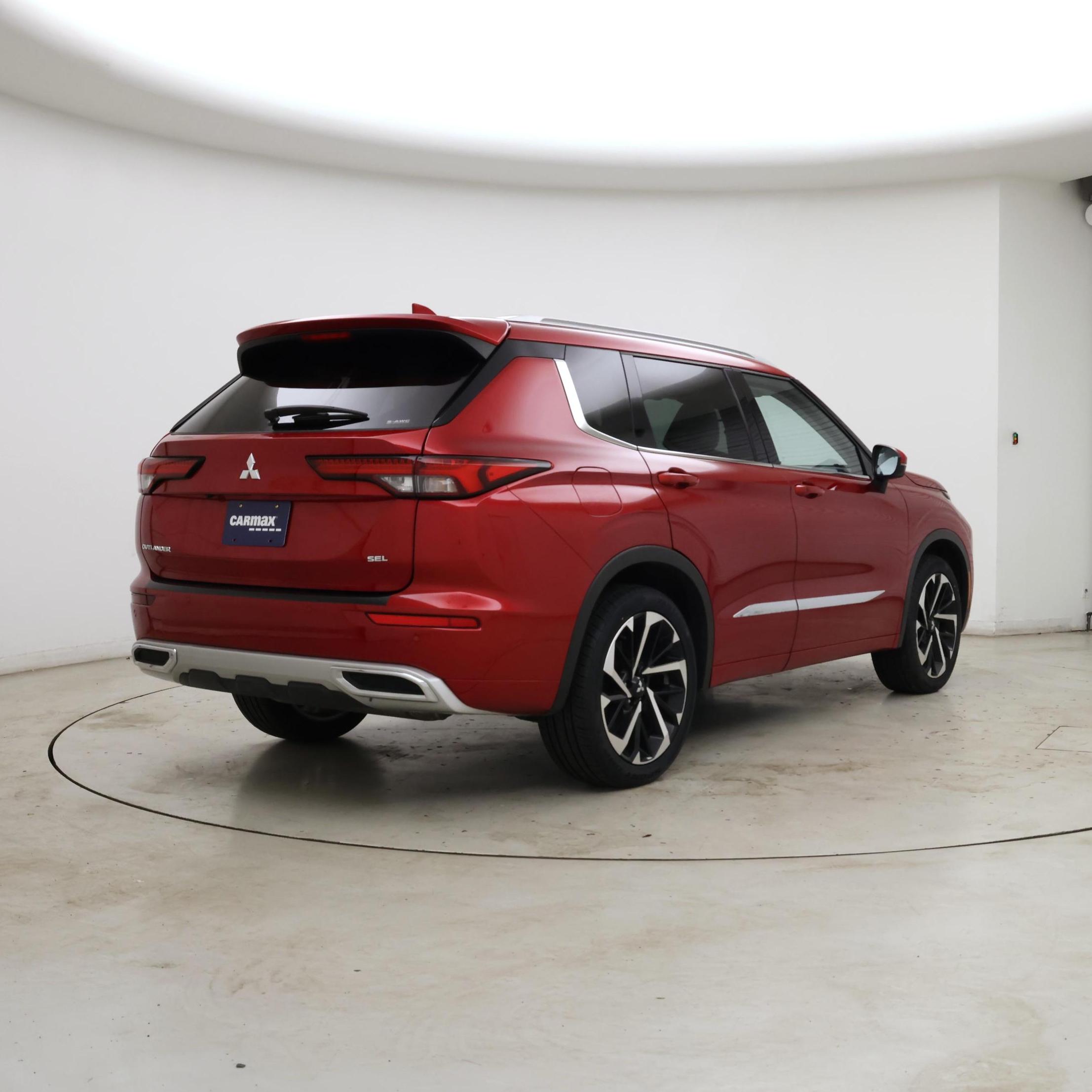 Thumbnail: 2022 Mitsubishi Outlander - 8