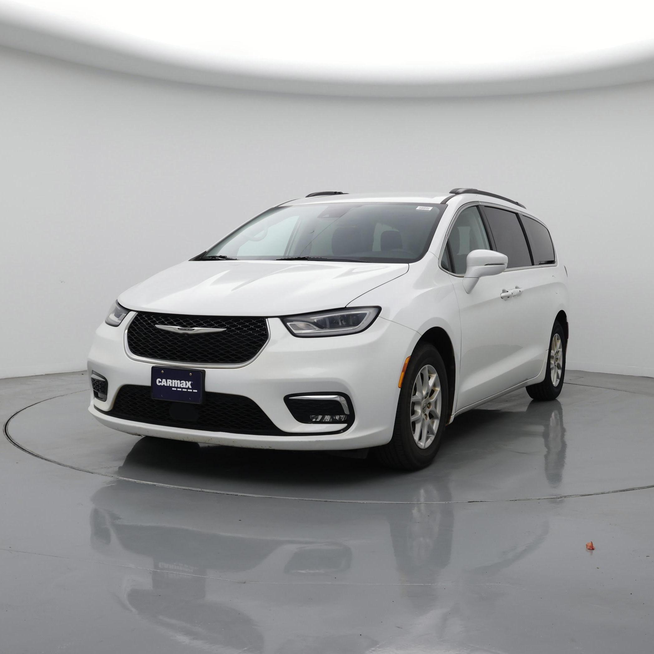 Thumbnail: 2022 Chrysler Pacifica - 4