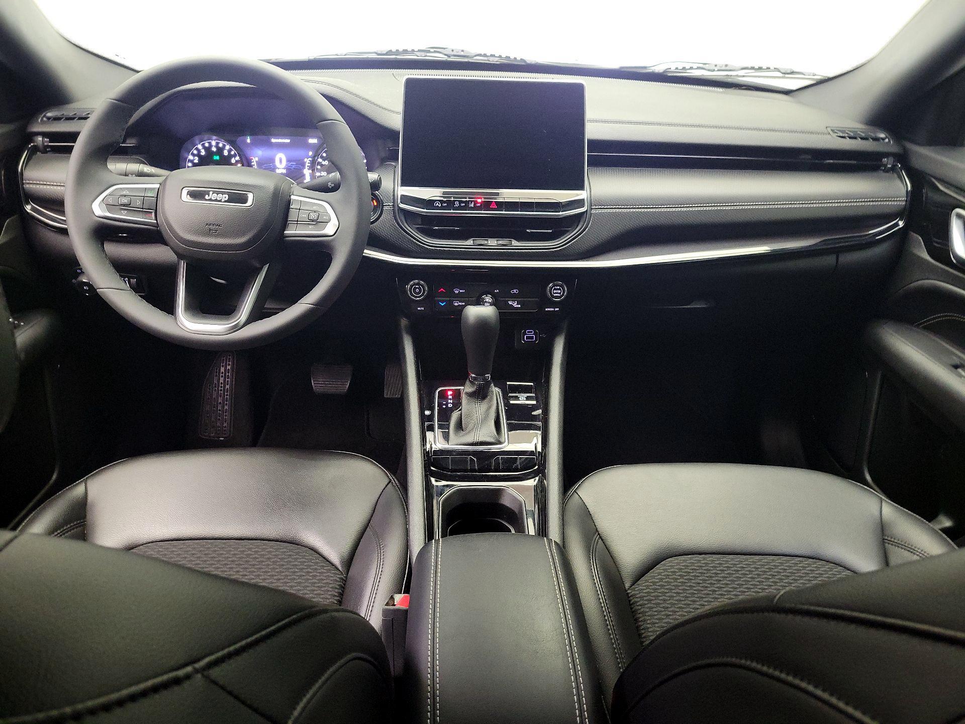 Thumbnail: 2022 Jeep Compass - 9