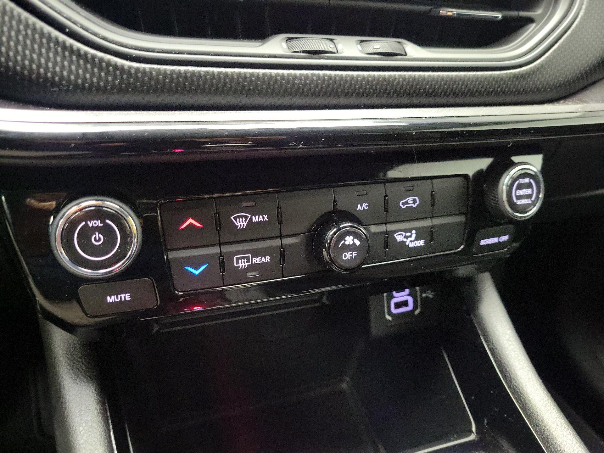 Thumbnail: 2022 Jeep Compass - 16