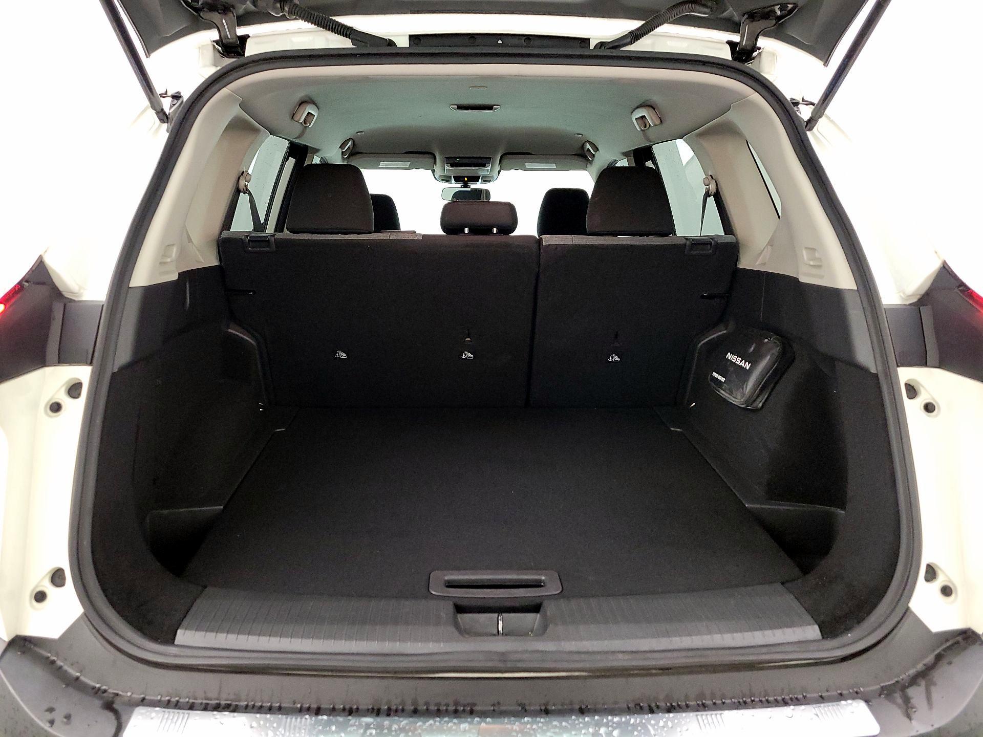 Thumbnail: 2023 Nissan Rogue - 20