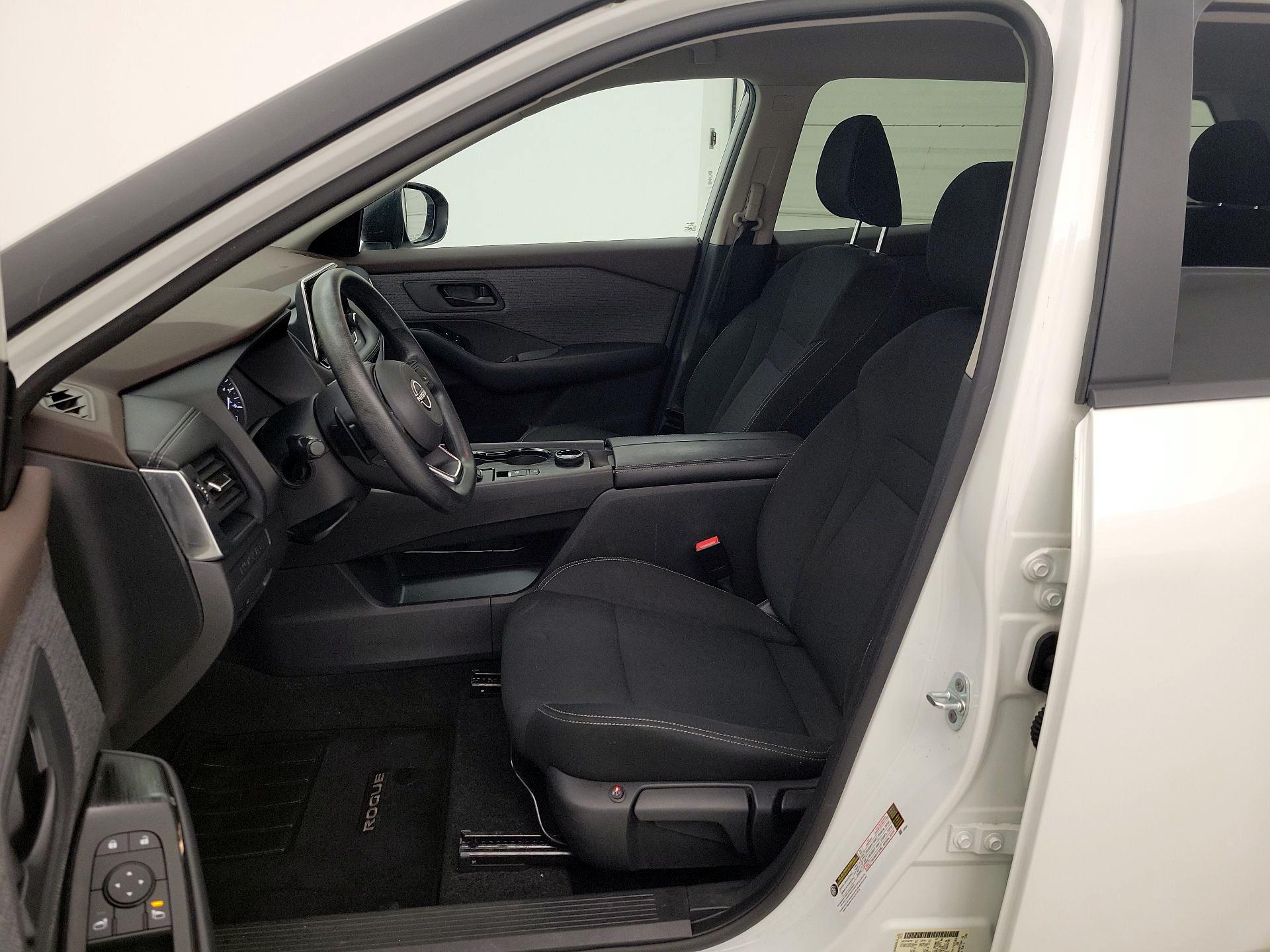 Thumbnail: 2023 Nissan Rogue - 11