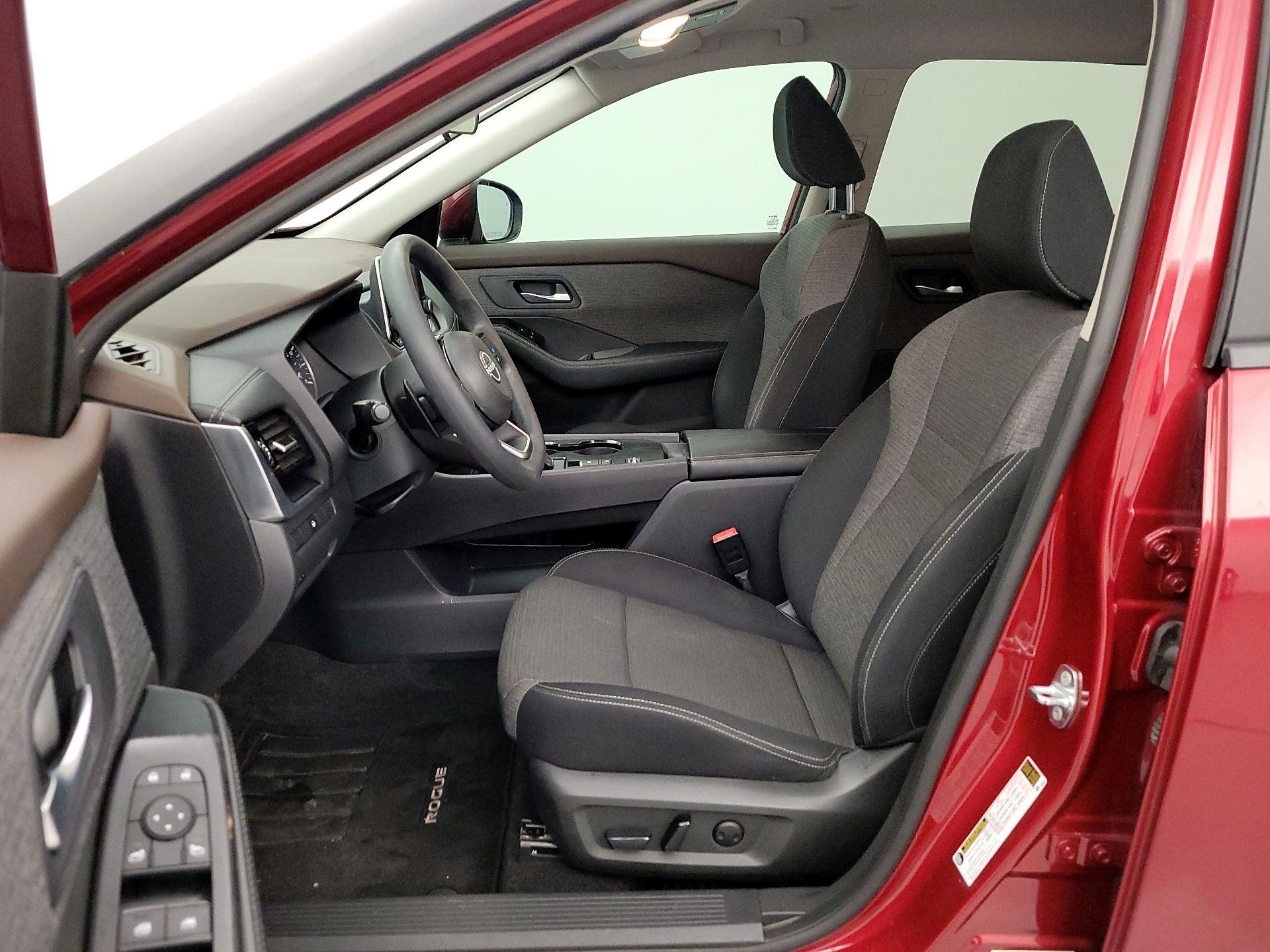 Thumbnail: 2023 Nissan Rogue - 11