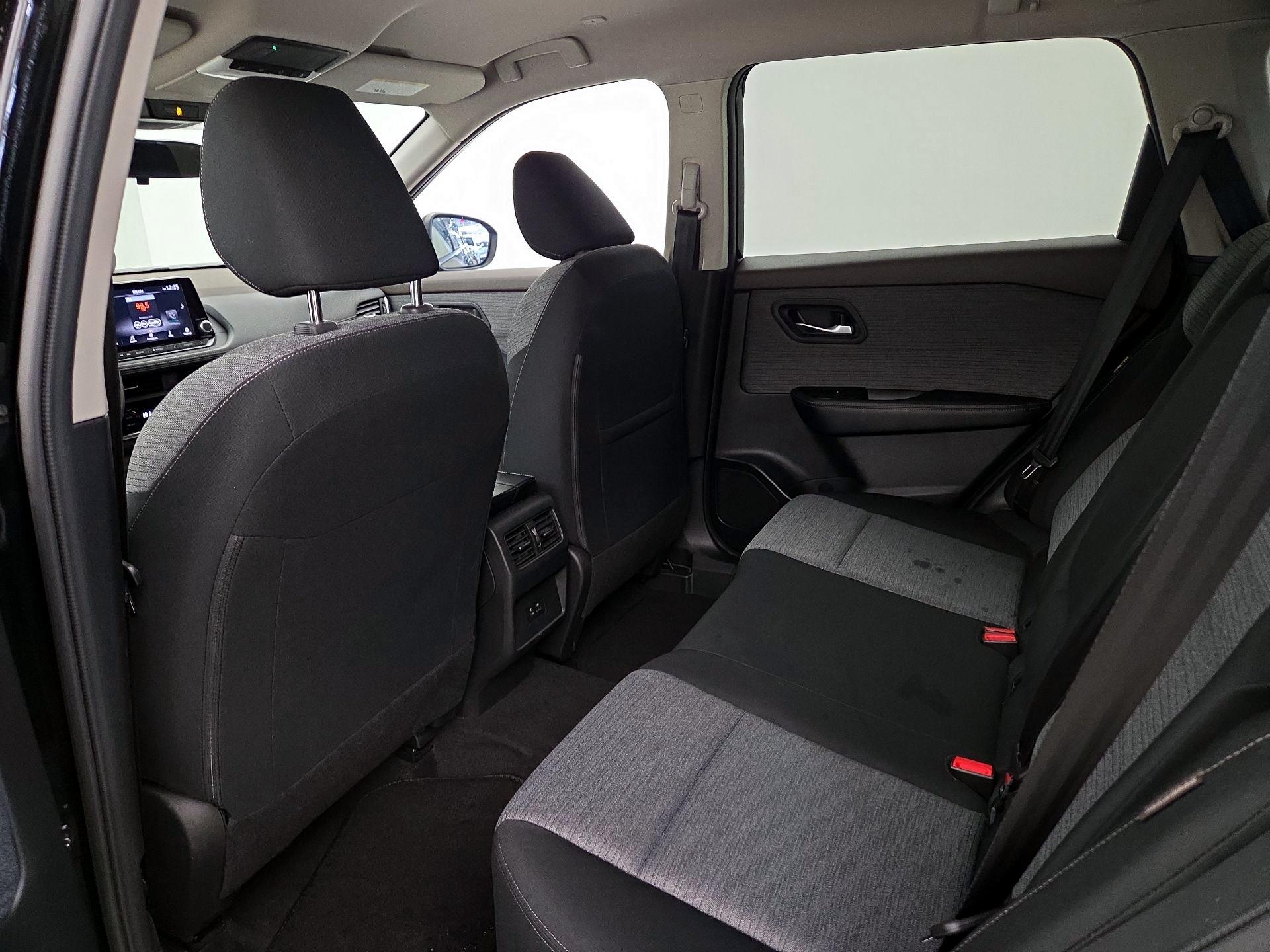 Thumbnail: 2023 Nissan Rogue - 18