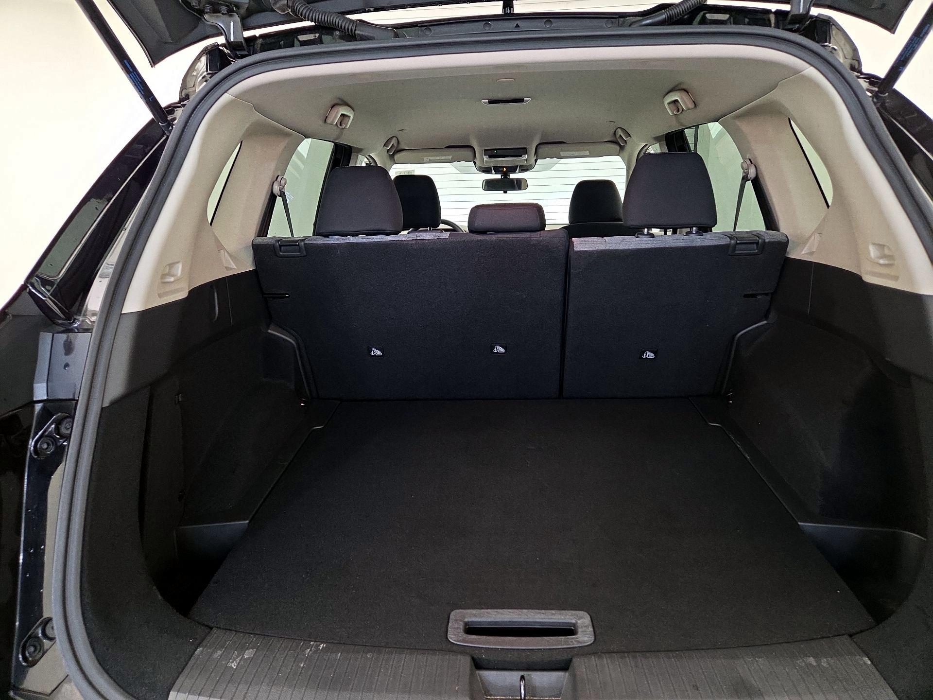 Thumbnail: 2023 Nissan Rogue - 19