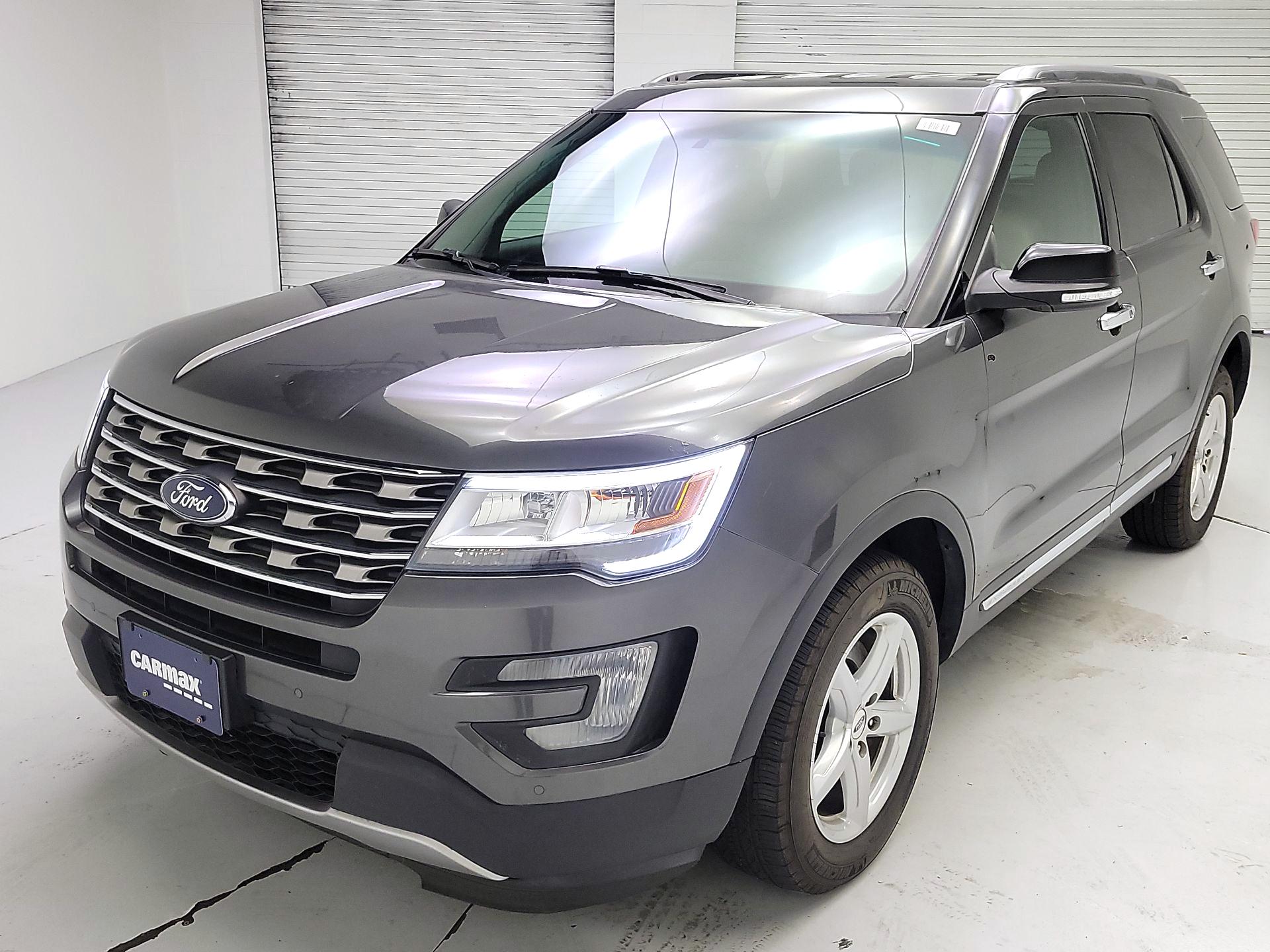 Thumbnail: 2017 Ford Explorer - 3