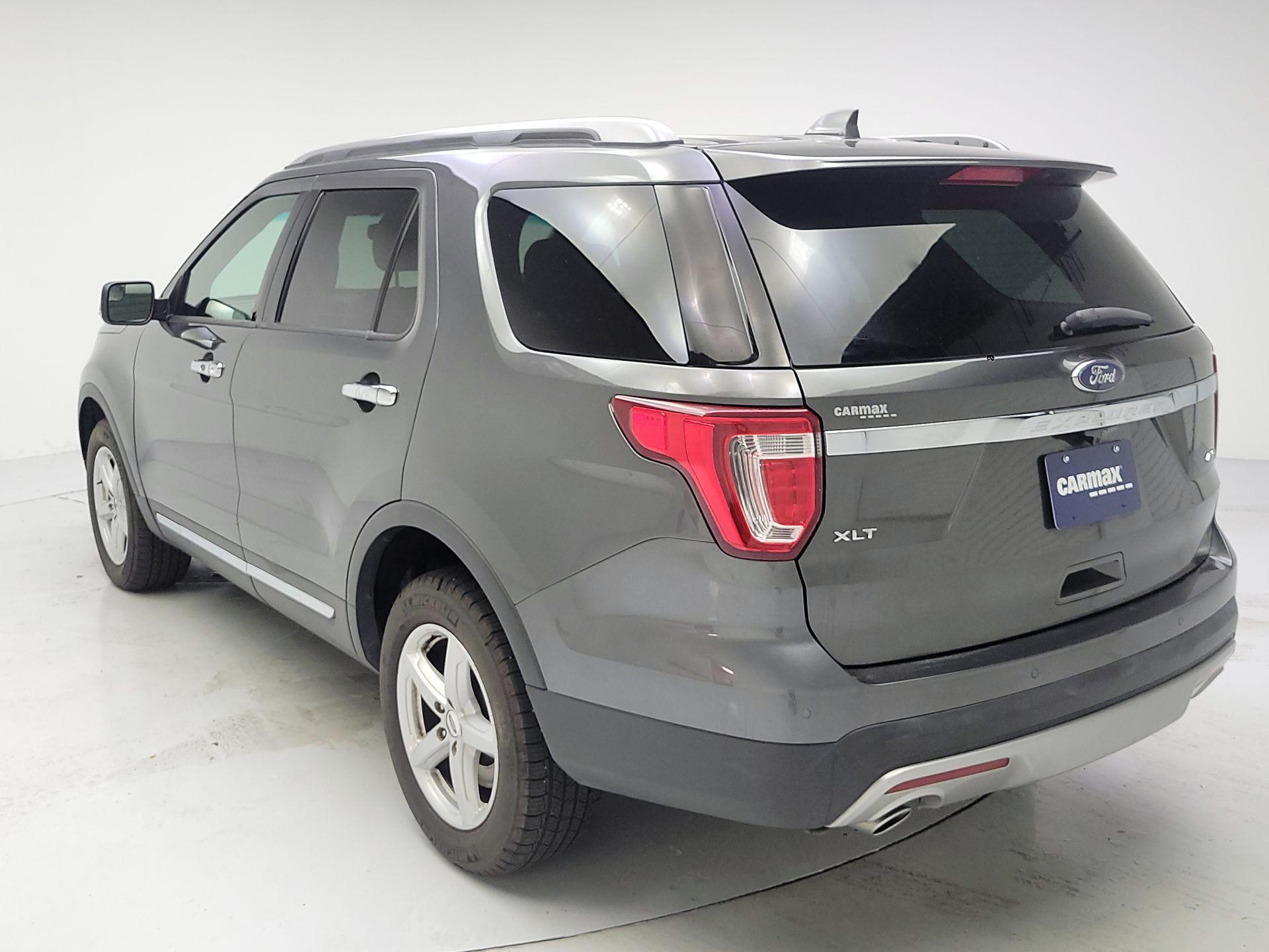 Thumbnail: 2017 Ford Explorer - 7