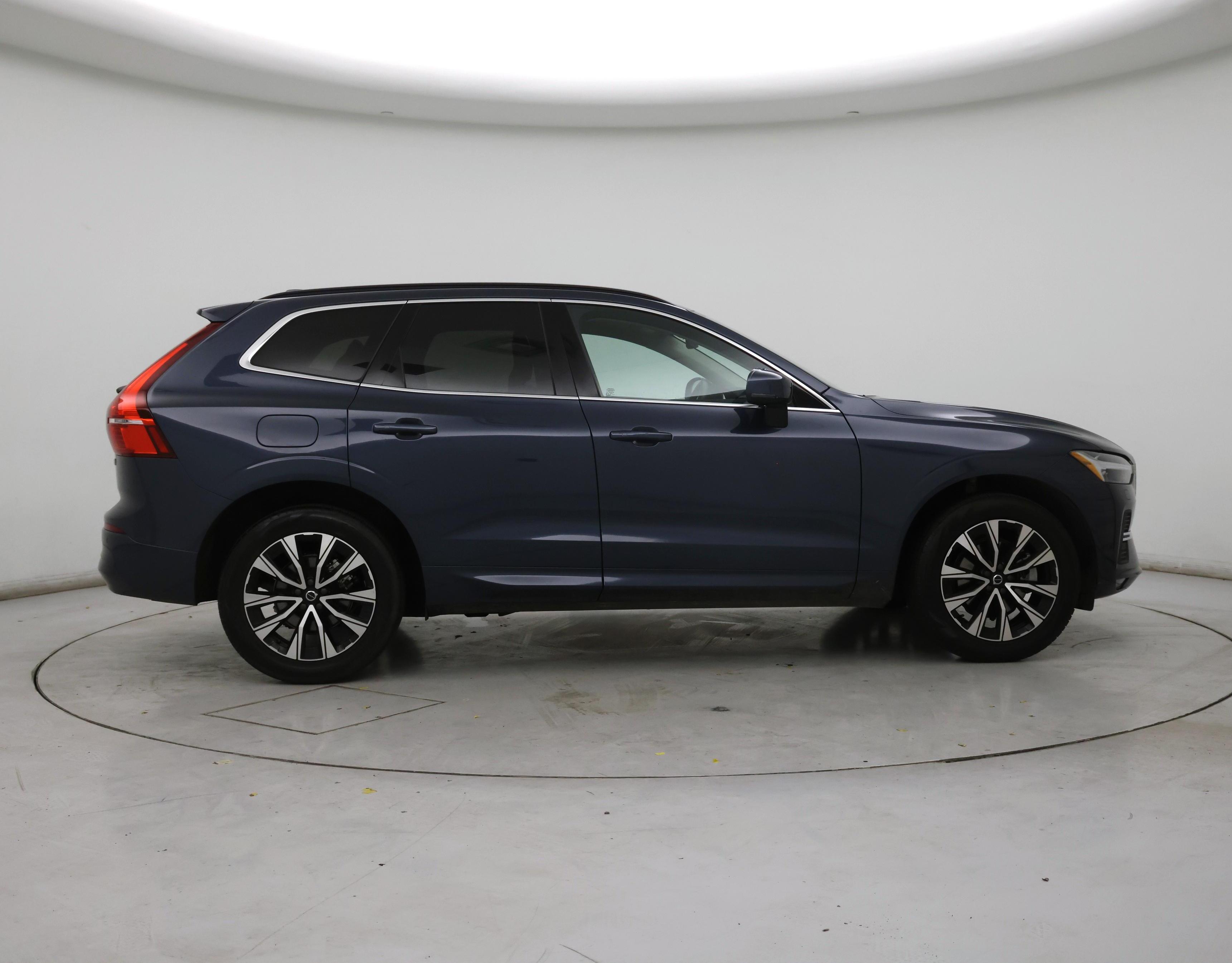 Thumbnail: 2023 Volvo XC60 - 7