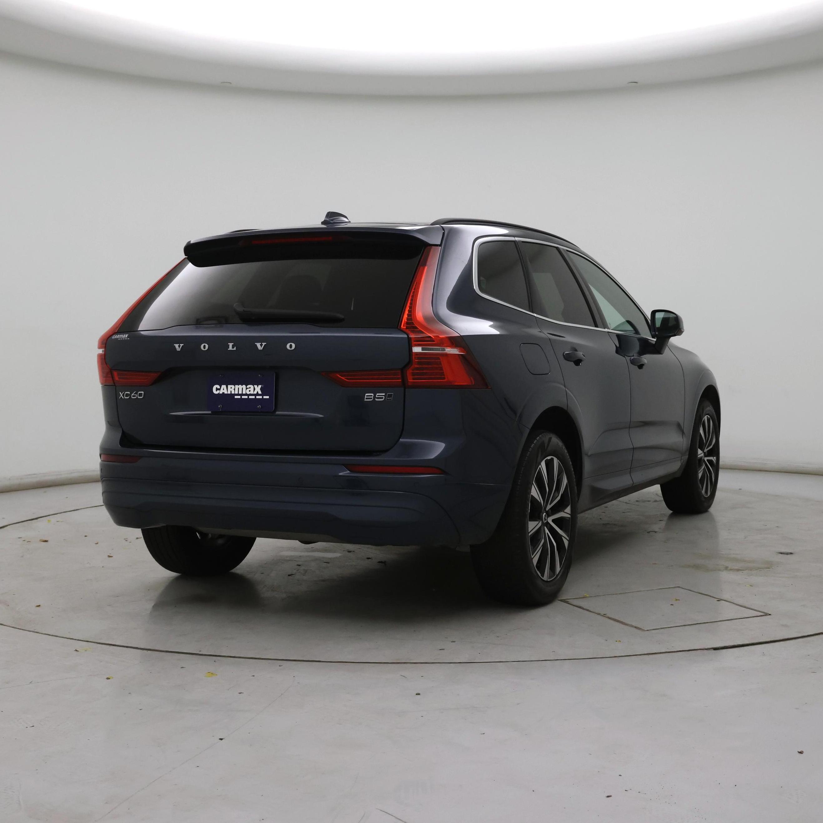 Thumbnail: 2023 Volvo XC60 - 8