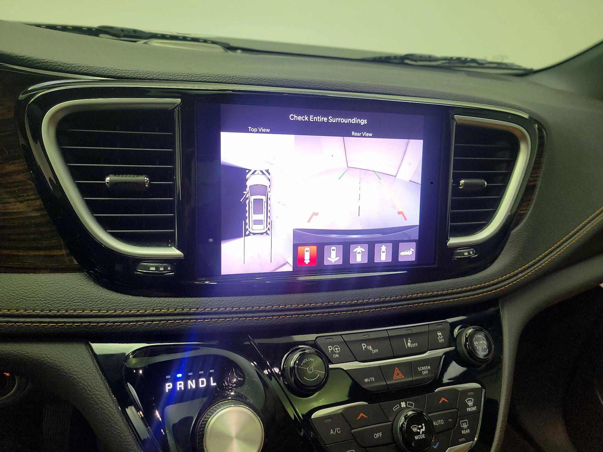 Thumbnail: 2023 Chrysler Pacifica - 13