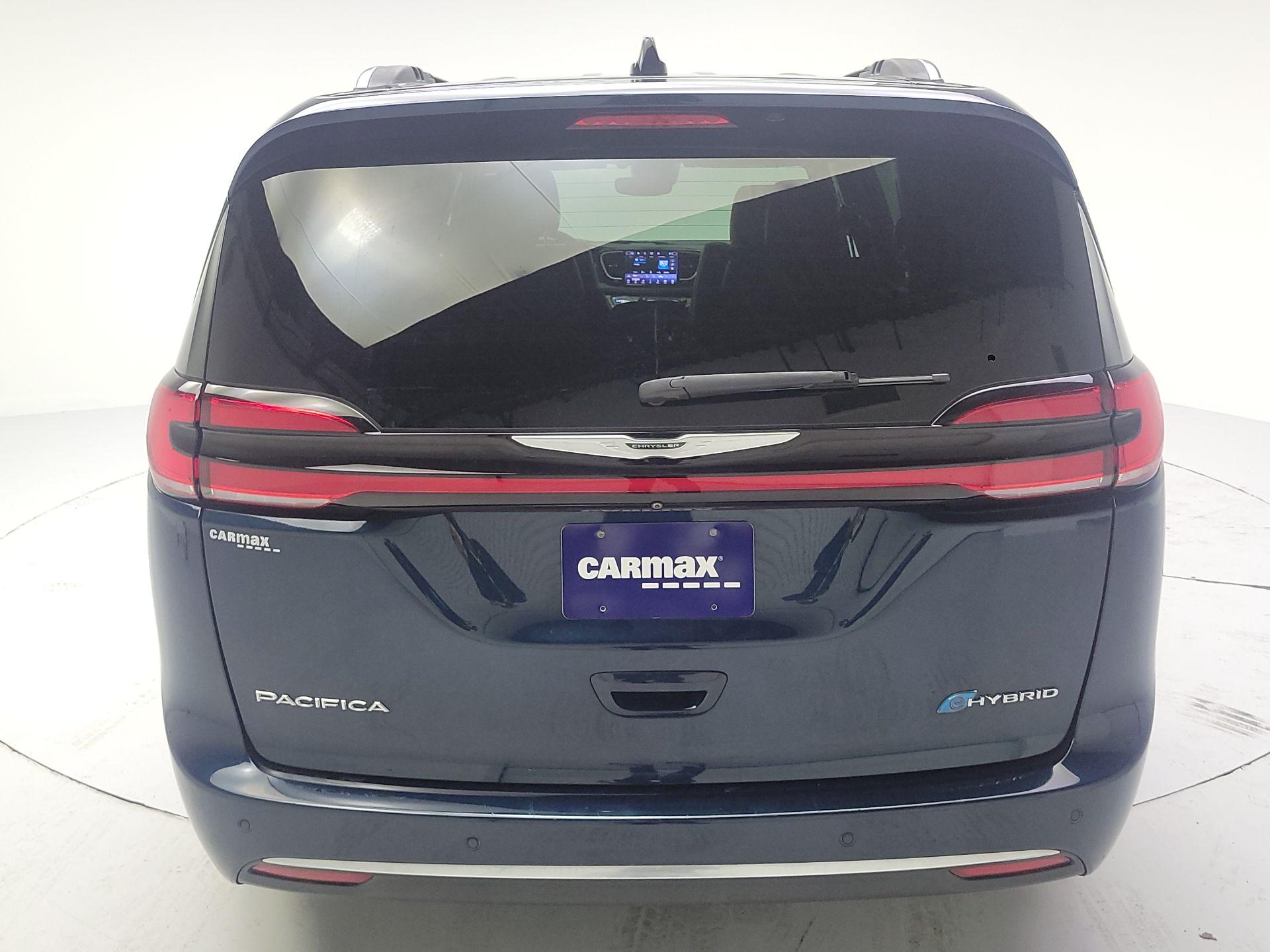 Thumbnail: 2023 Chrysler Pacifica - 6